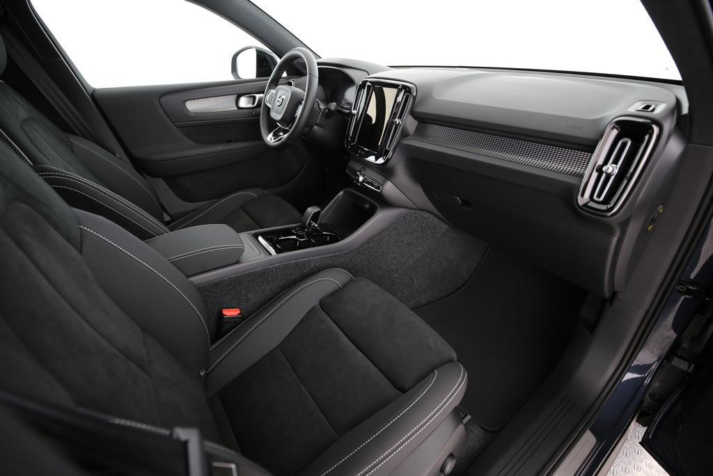 VOLVO EX40 Twin Ultra AWD-image-9
