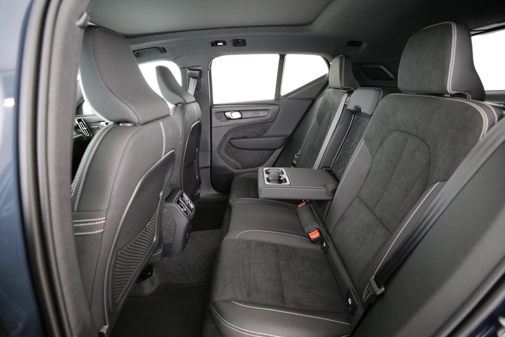 VOLVO EX40 Twin Ultra AWD-image-10