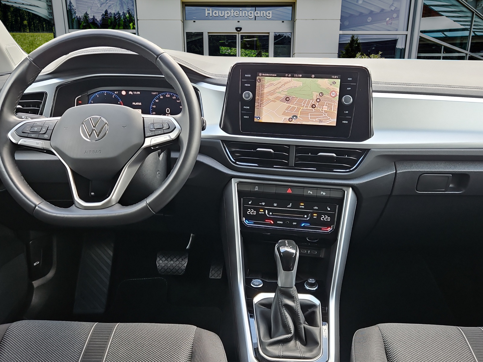 VW T-Roc 1.5 TSI EVO Life United DSG-image-13