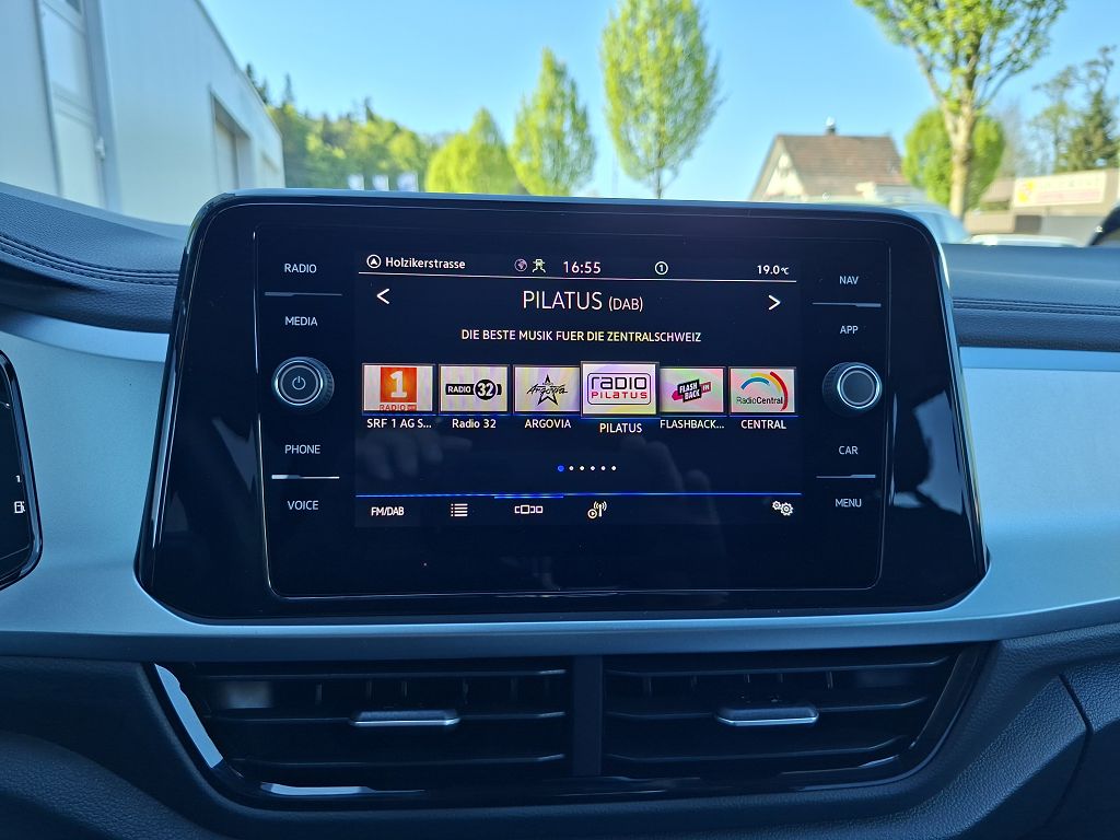 VW T-Roc 1.5 TSI EVO Life United DSG-image-15