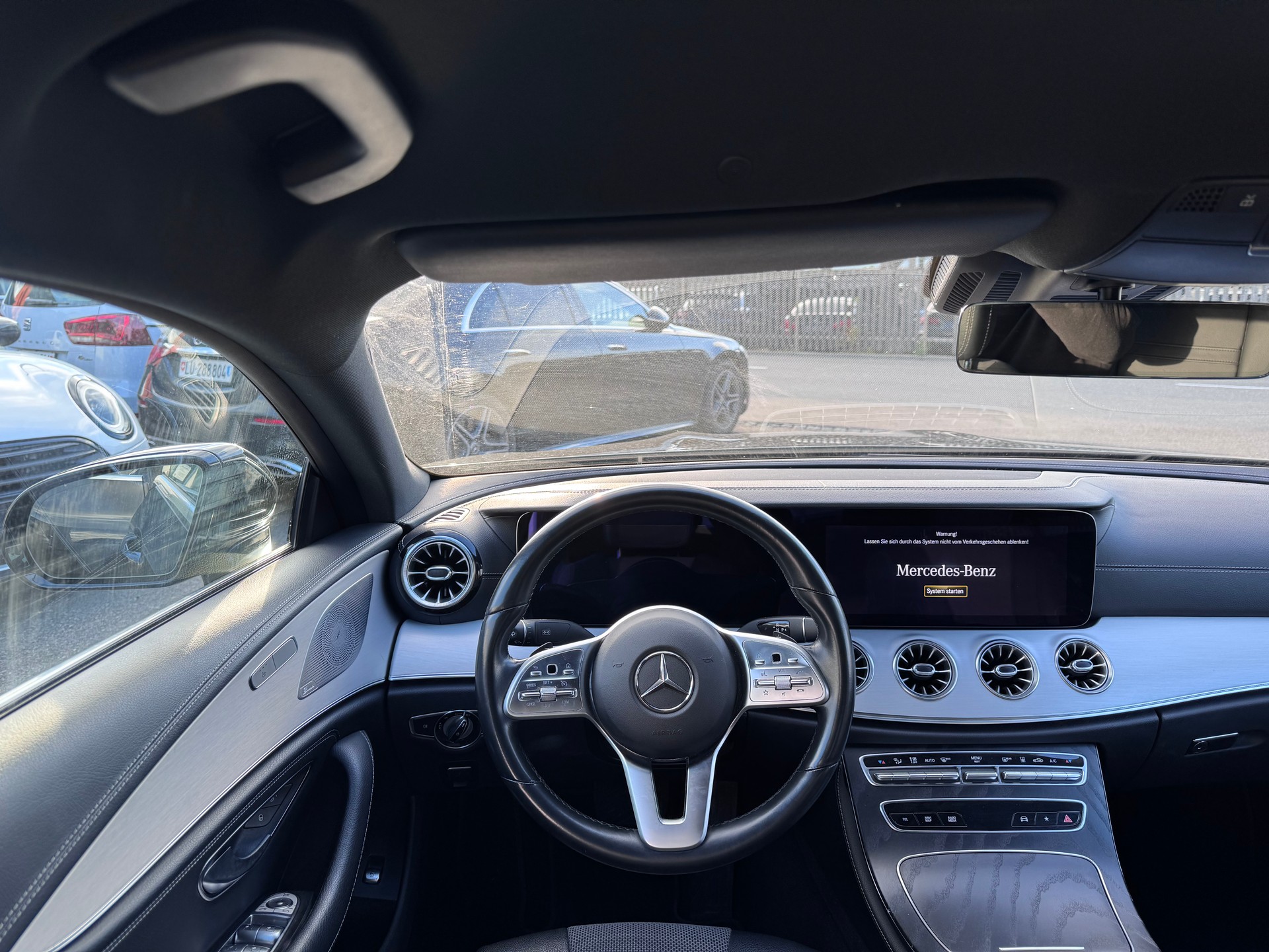 MERCEDES-BENZ CLS 300 d 4Matic Avantgarde 9G-Tronic-image-9