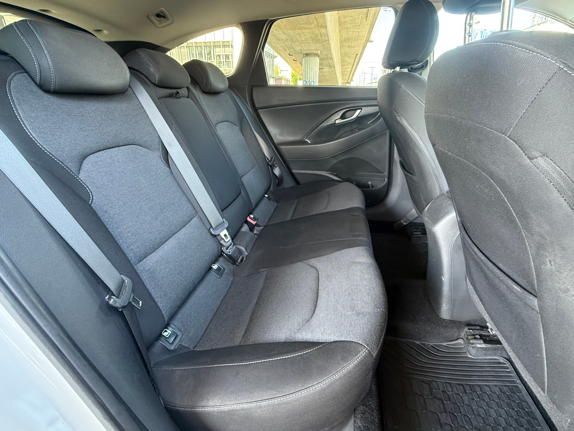 HYUNDAI i30 Wagon 1.0 T-GDi Amplia 48V MH DCT-image-14