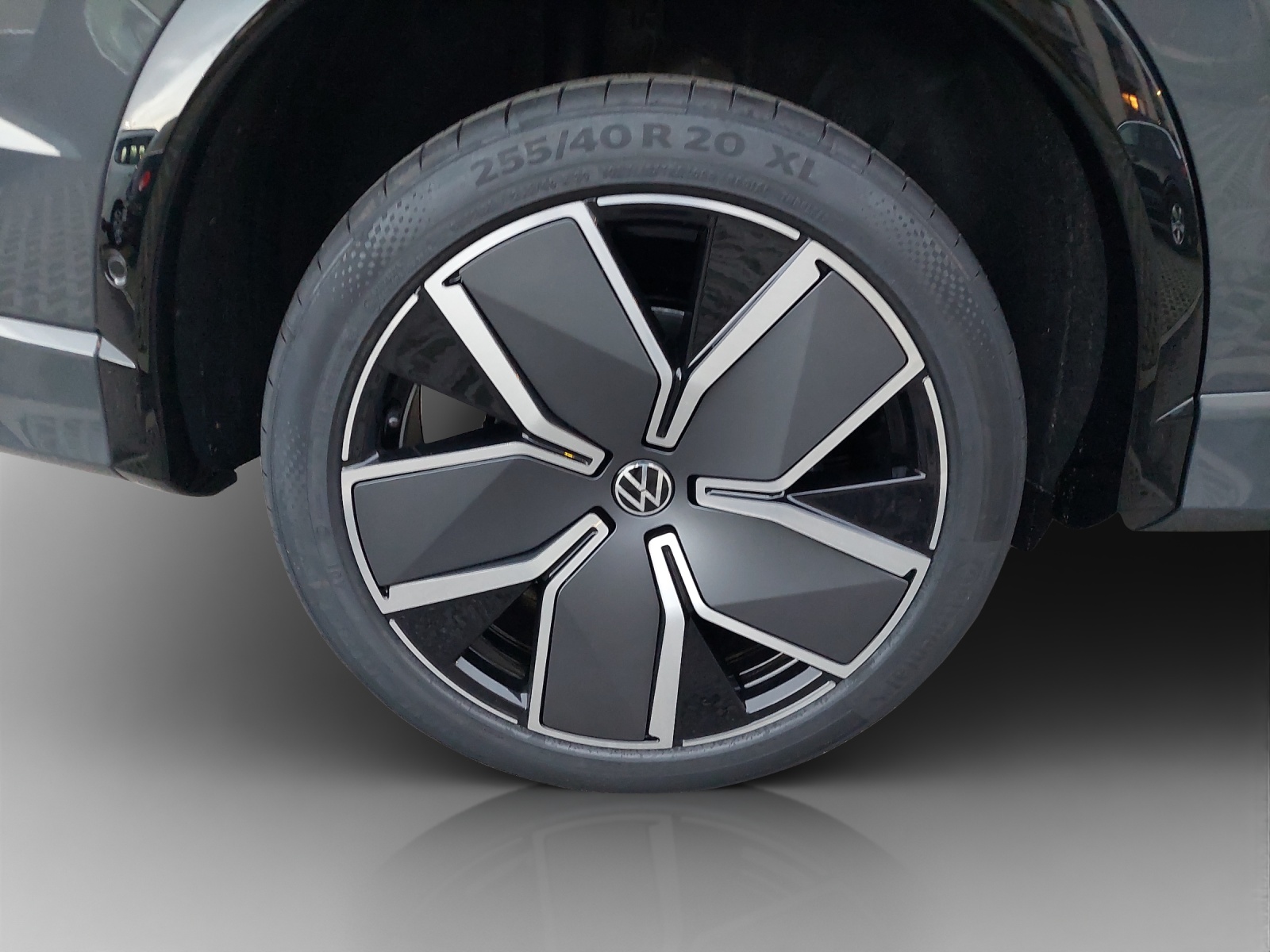 VW Tiguan 2.0 TSI DSG R-Line 4Motion-image-13