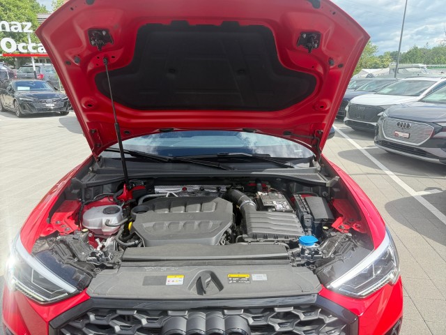 AUDI Q3 Sportback 45 TFSI S line quattro S-tronic-image-19