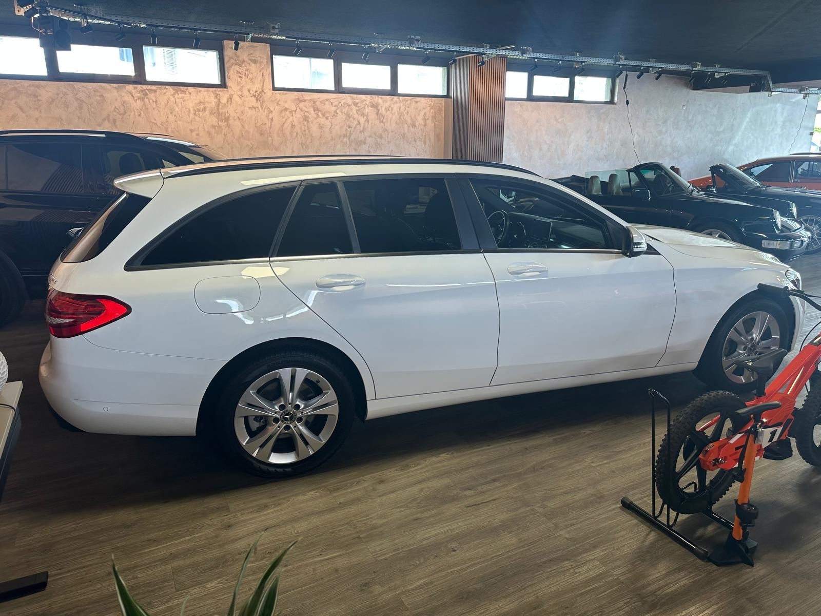 MERCEDES-BENZ C 250 d 4Matic 9G-Tronic-image-3