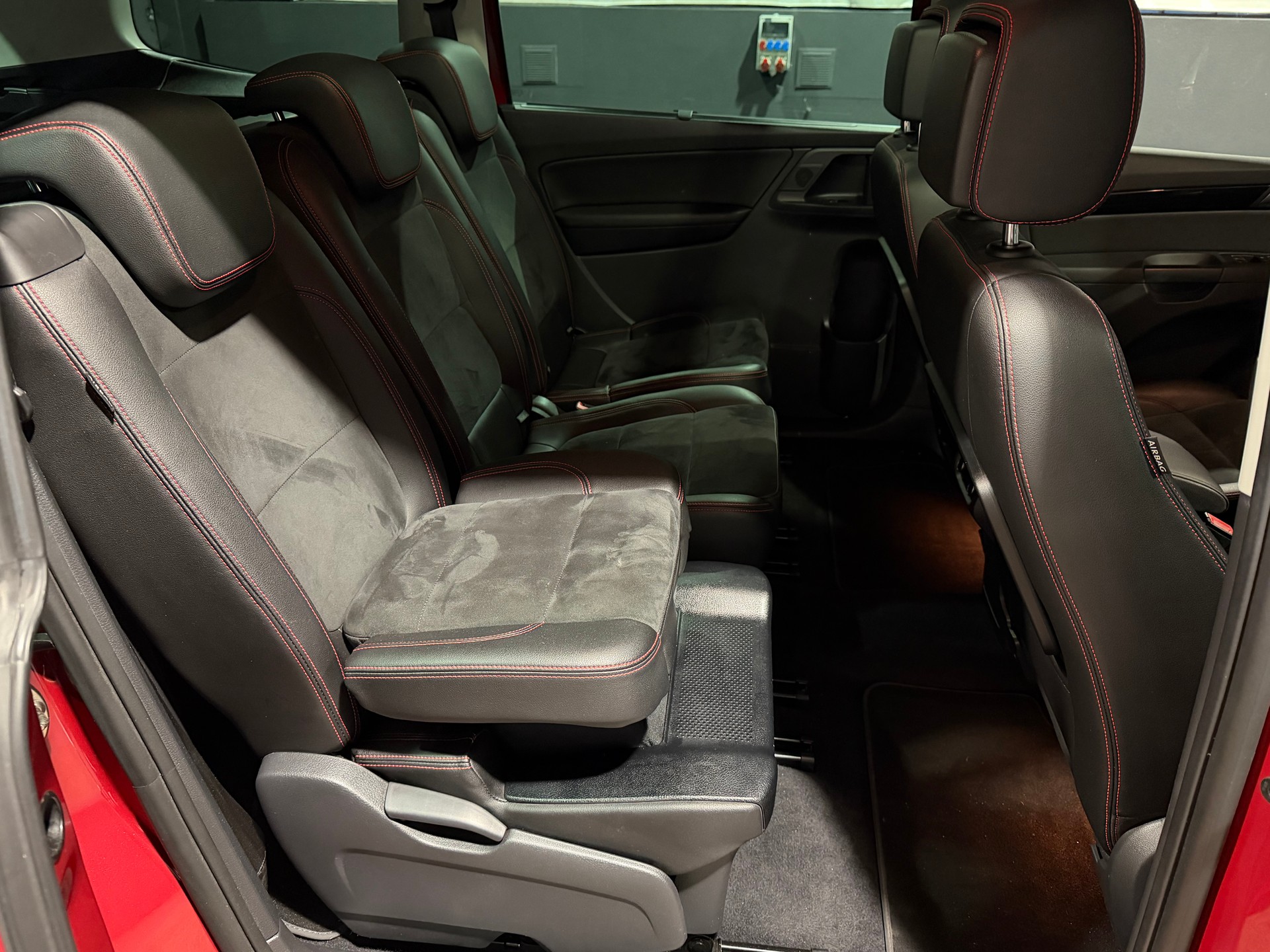 SEAT Alhambra 2.0 TDI FR Line-image-13