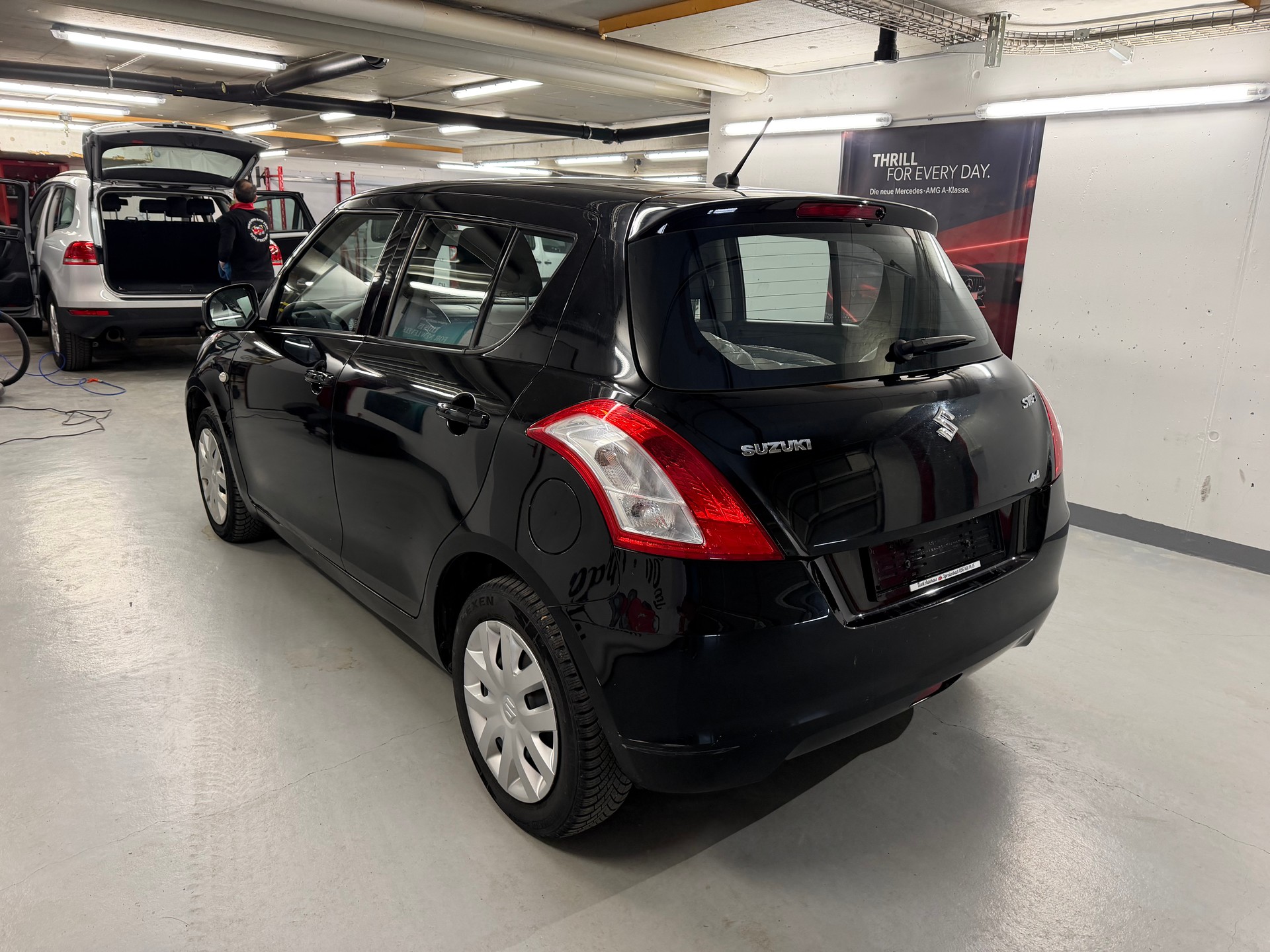 SUZUKI Swift 1.2i 16V GL 4x4-image-4