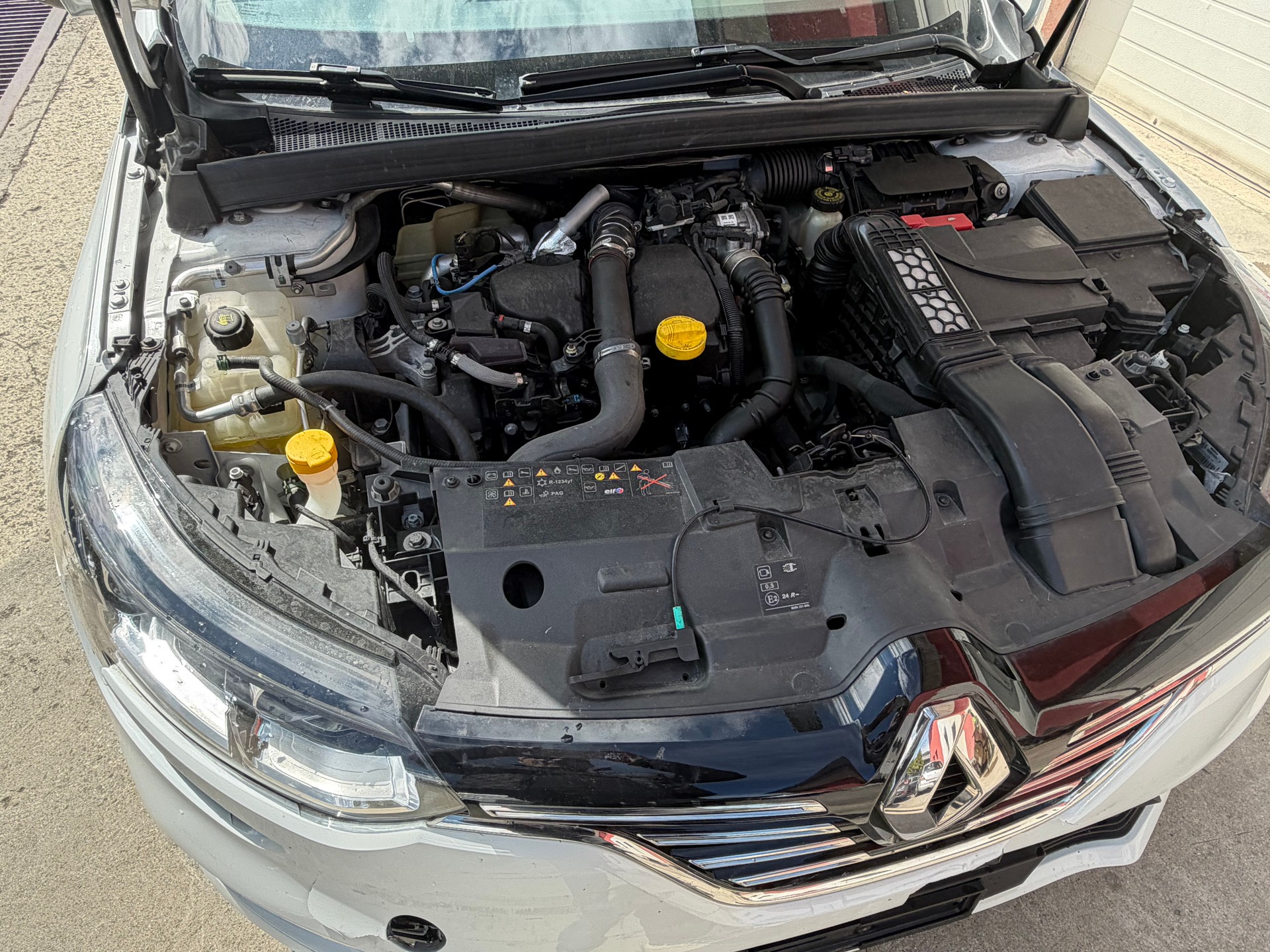 RENAULT MEGANE-image-6