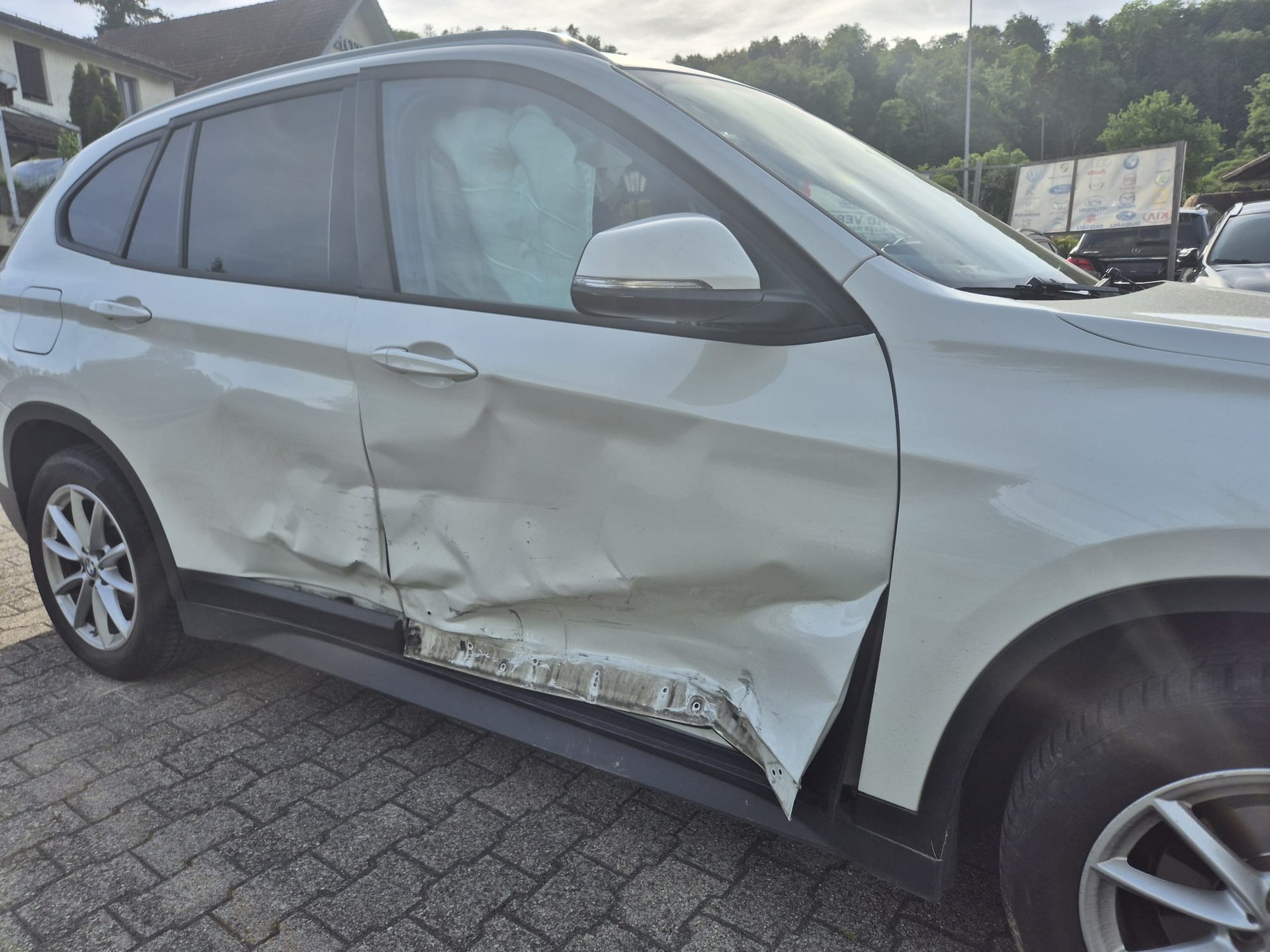 BMW X1 xDrive 18d Sport Line Steptronic-image-4