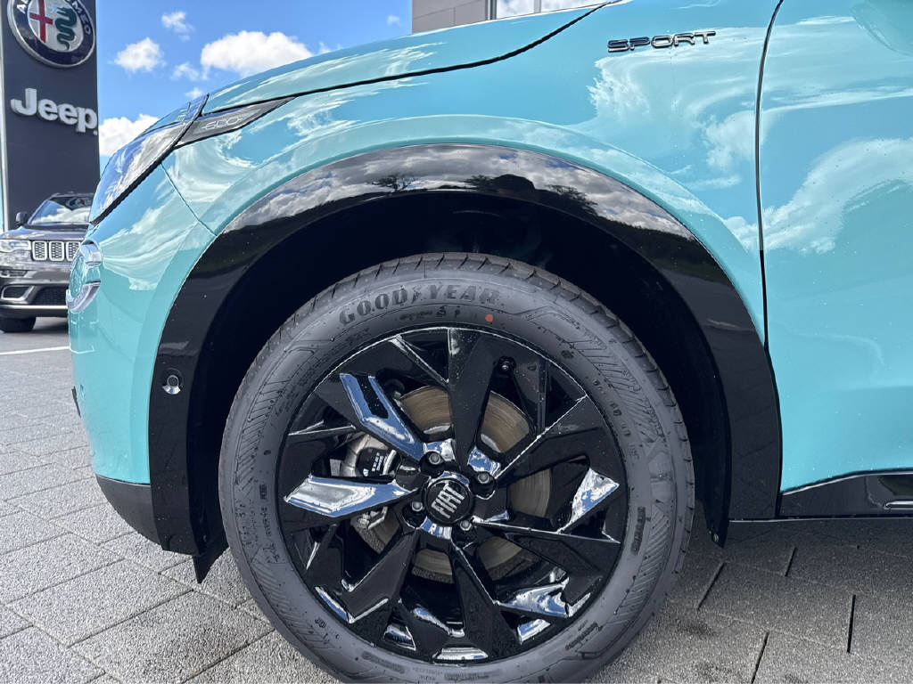 FIAT 600 1.2 Hybrid 145 Sport-image-7