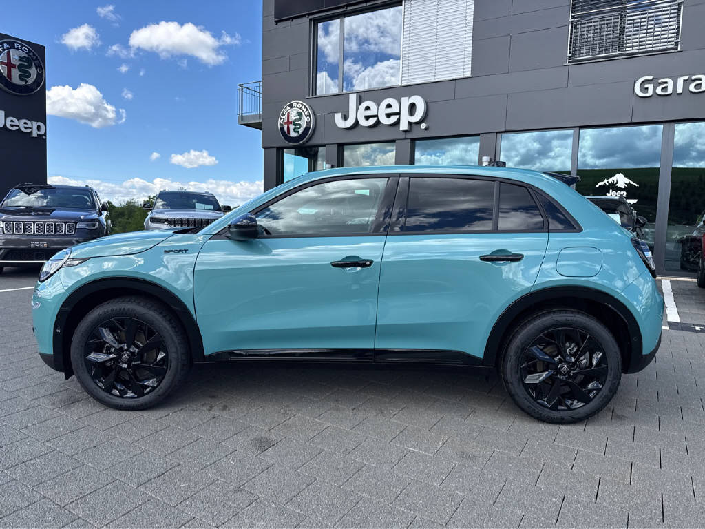 FIAT 600 1.2 Hybrid 145 Sport-image-6