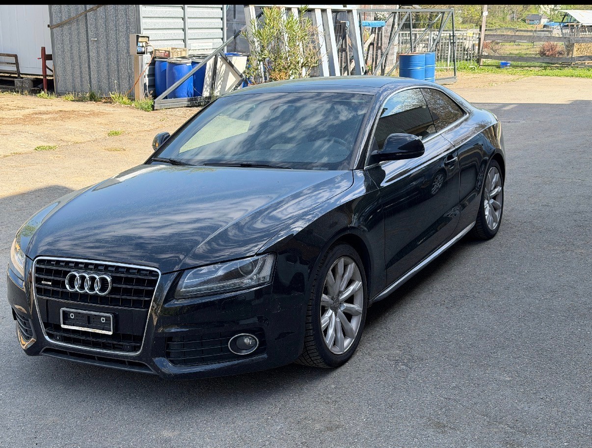 AUDI A5 Coupé 3.2 FSI quattro tiptronic