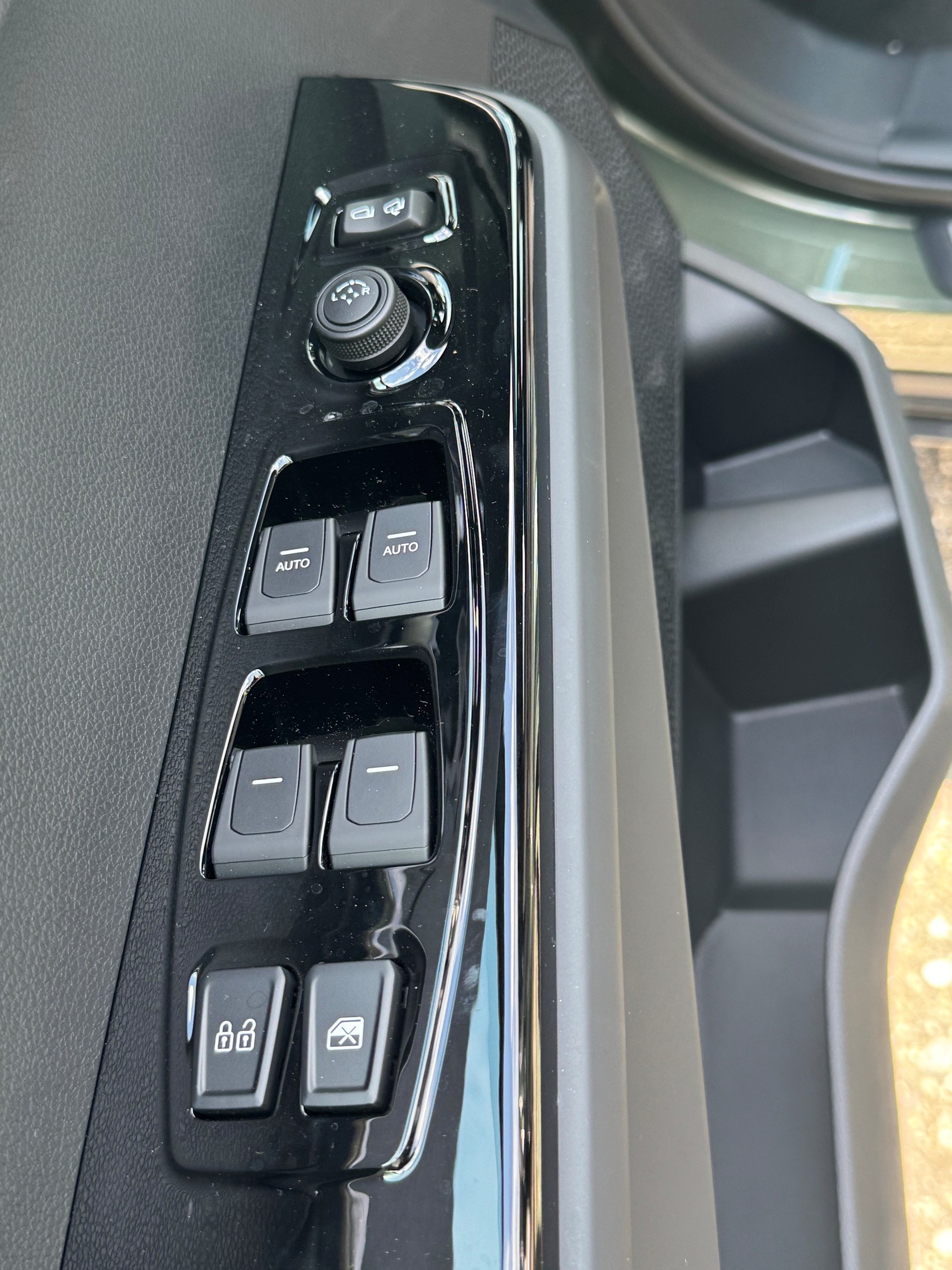KGM-SsangYong Musso 80,6 kWh Platinum 4WD-image-6