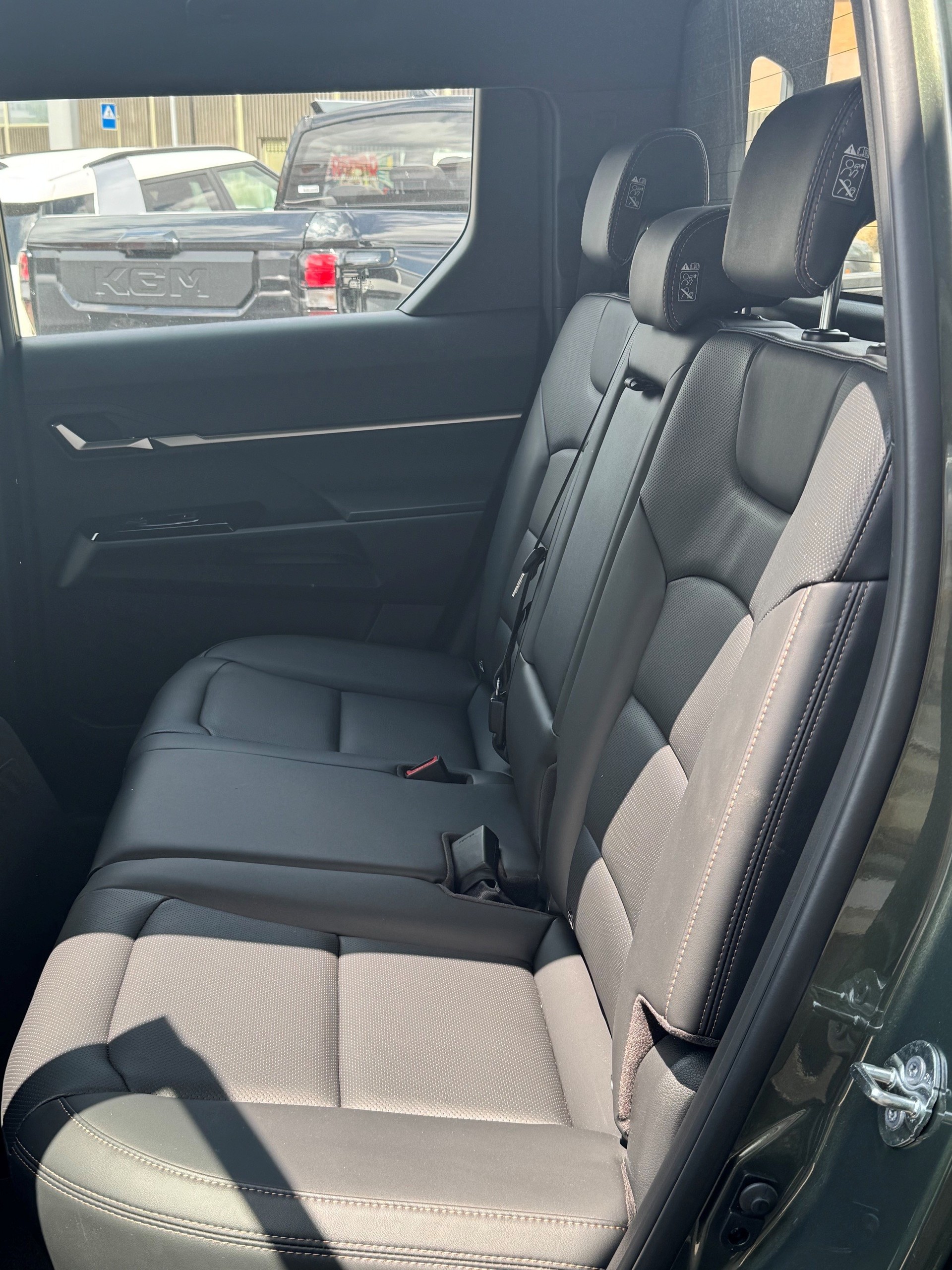 KGM-SsangYong Musso 80,6 kWh Platinum 4WD-image-4
