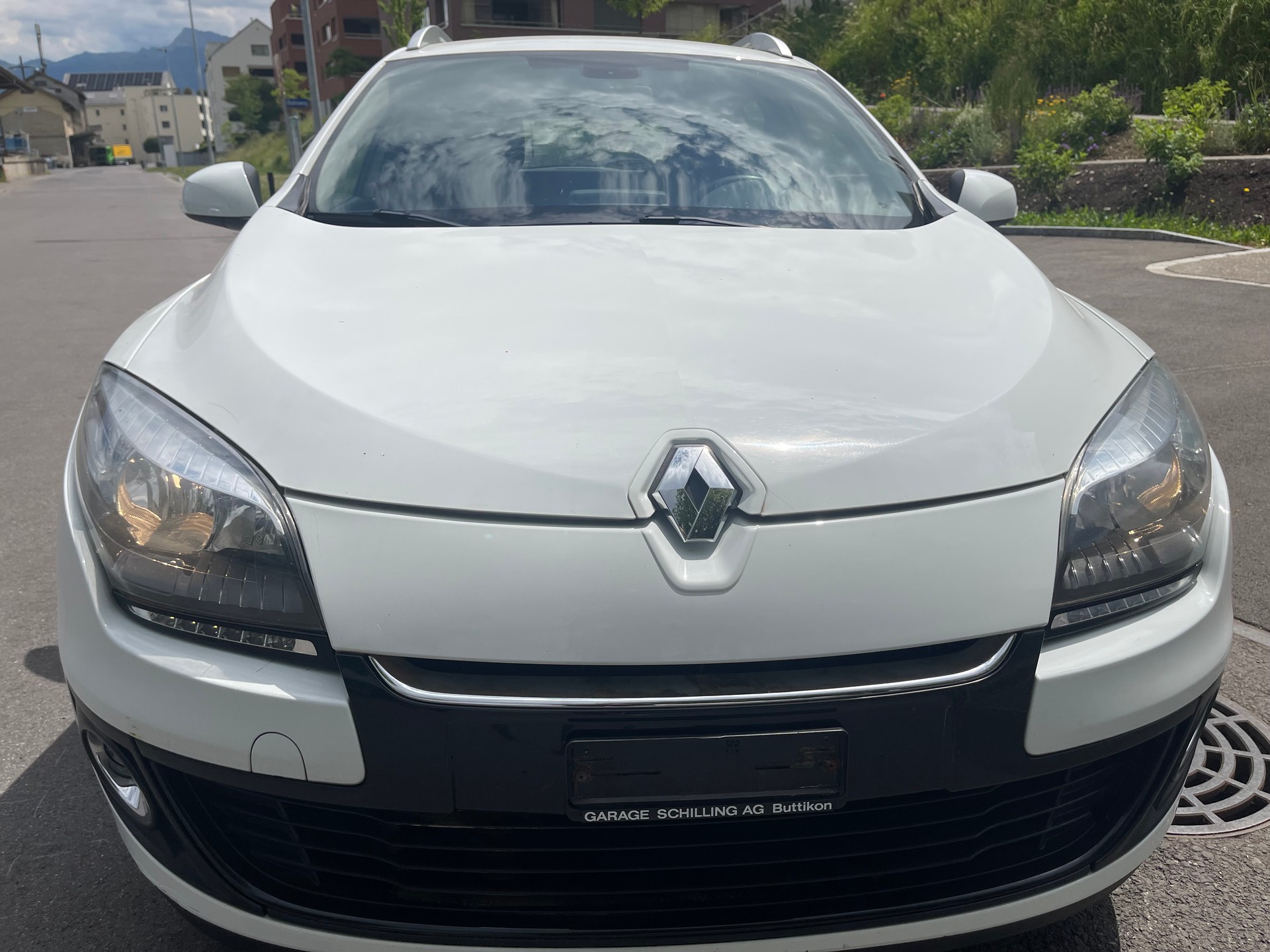 RENAULT Mégane Grandtour 1.2 16V Turbo Dynamique-image-0