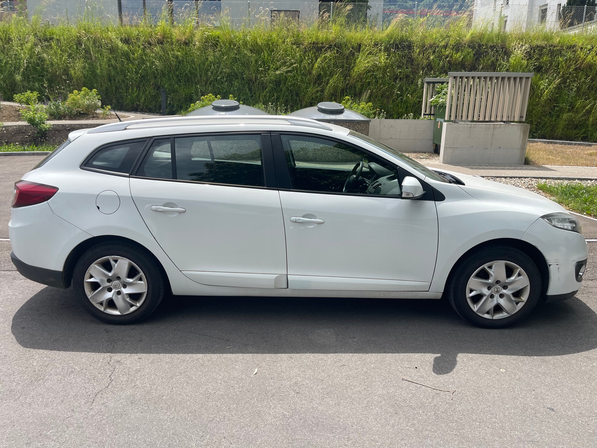 RENAULT Mégane Grandtour 1.2 16V Turbo Dynamique-image-4