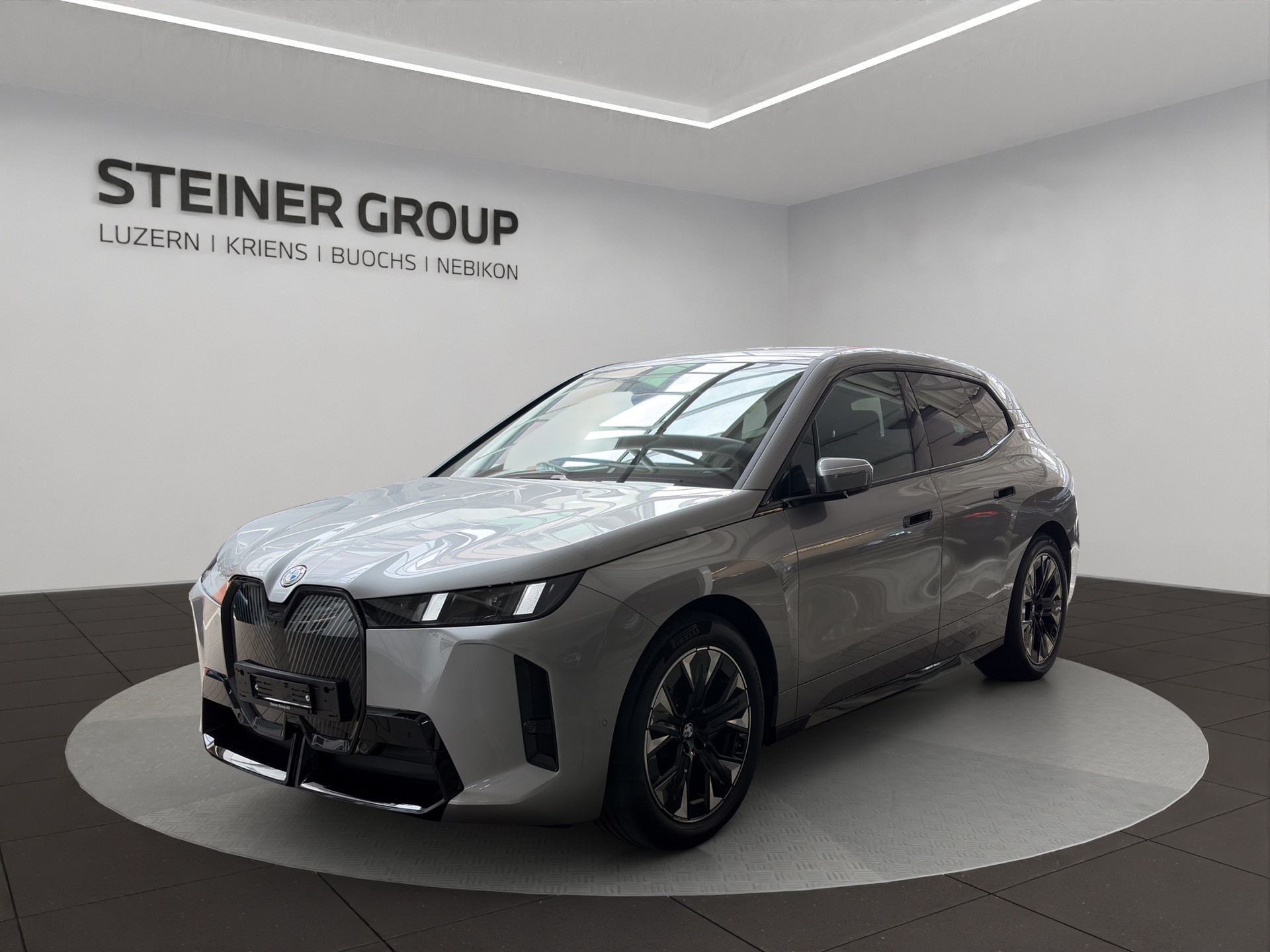BMW iX xDrive45 M Sport-image-0