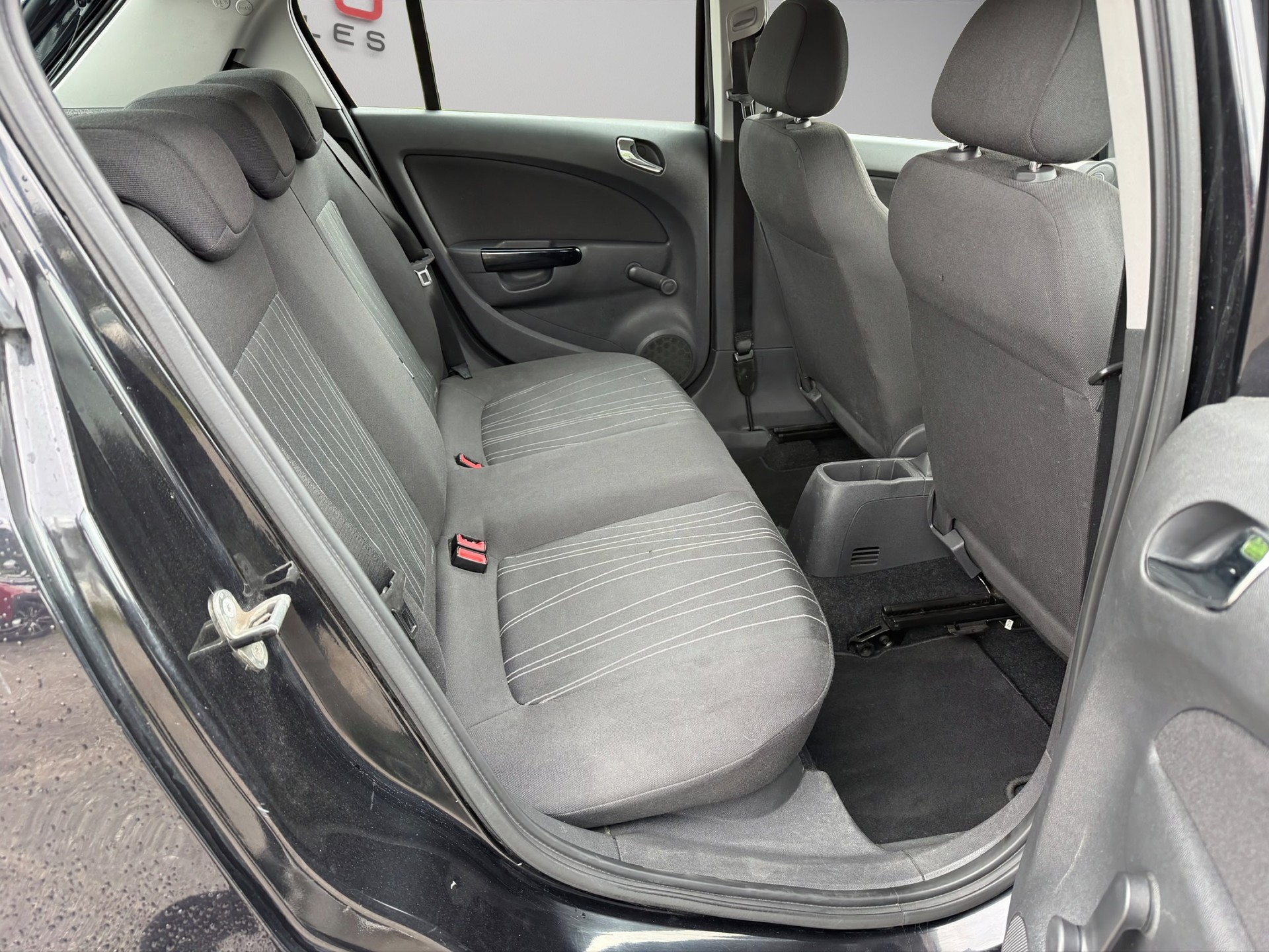 OPEL Corsa 1.4 TP Enjoy-image-14