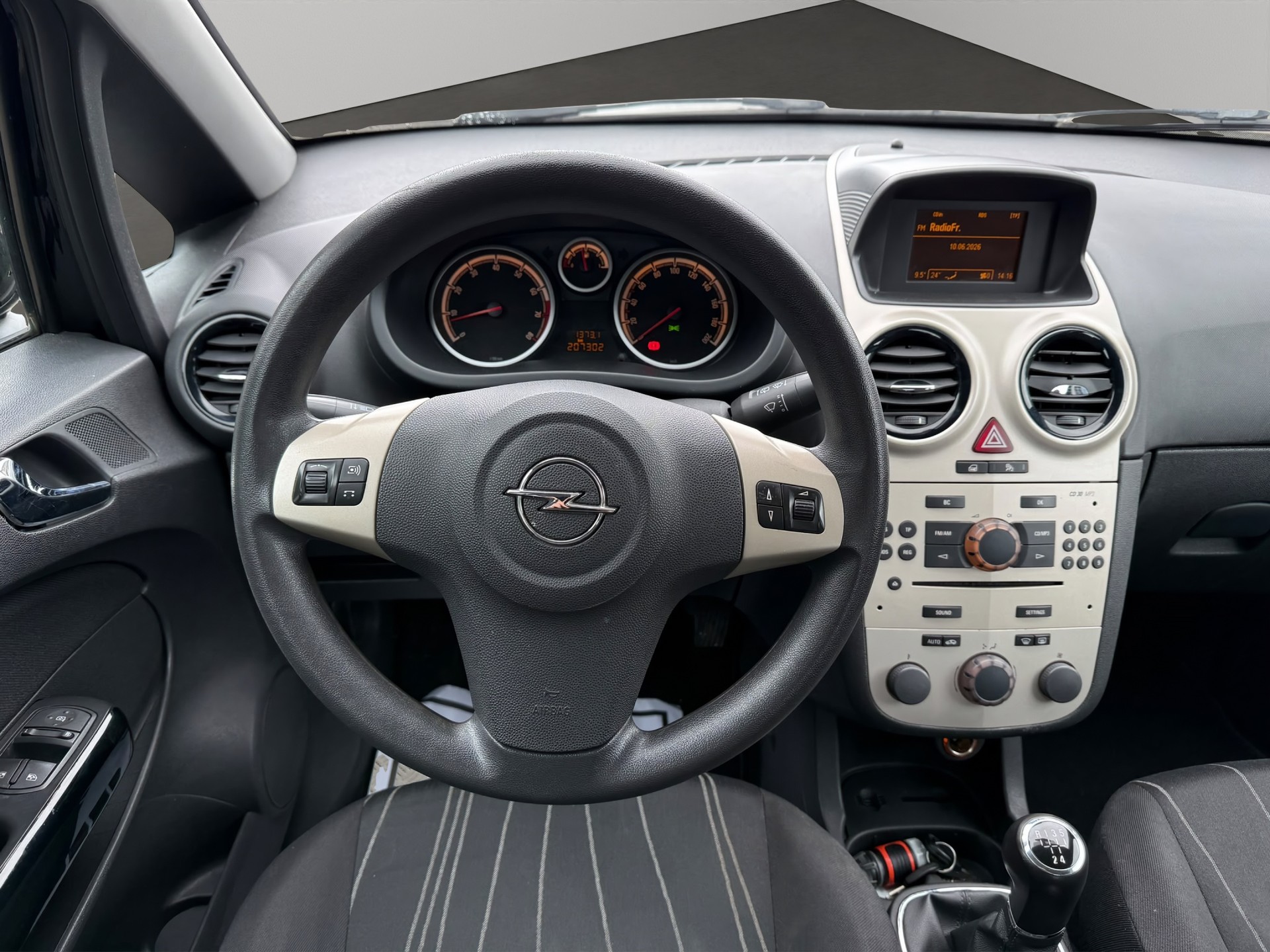 OPEL Corsa 1.4 TP Enjoy-image-9