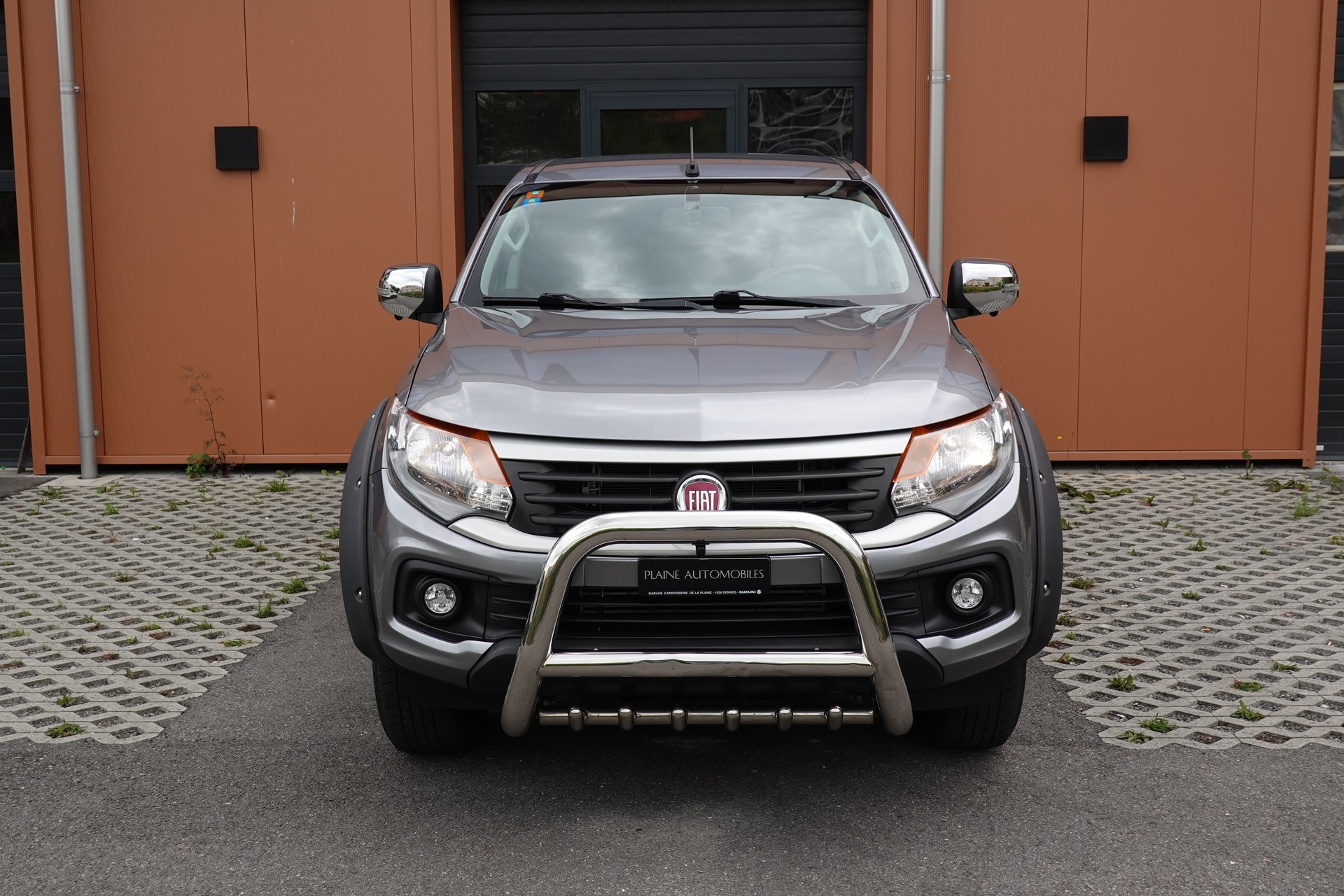 FIAT Fullback SX 2.4 MJ DC Primo 4WD "*Tempomat * GPS * Caméra de Recul * Camera 360 * Hauteur de caisse augmentée * 8 Roues *"-image-1