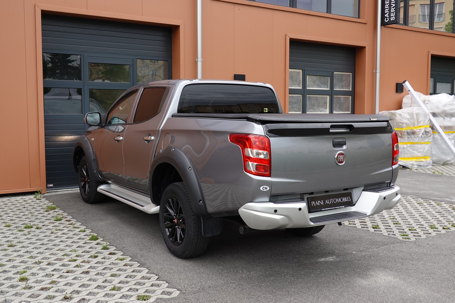 FIAT Fullback SX 2.4 MJ DC Primo 4WD "*Tempomat * GPS * Caméra de Recul * Camera 360 * Hauteur de caisse augmentée * 8 Roues *"-image-9