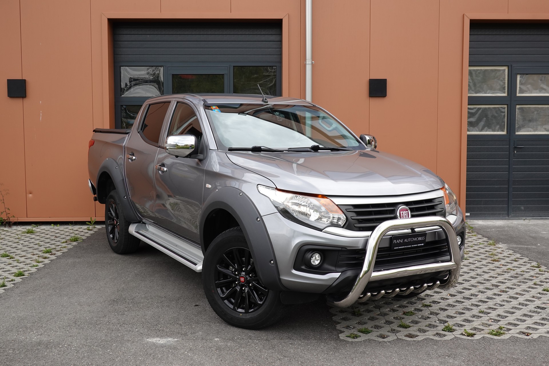 FIAT Fullback SX 2.4 MJ DC Primo 4WD "*Tempomat * GPS * Caméra de Recul * Camera 360 * Hauteur de caisse augmentée * 8 Roues *"-image-0