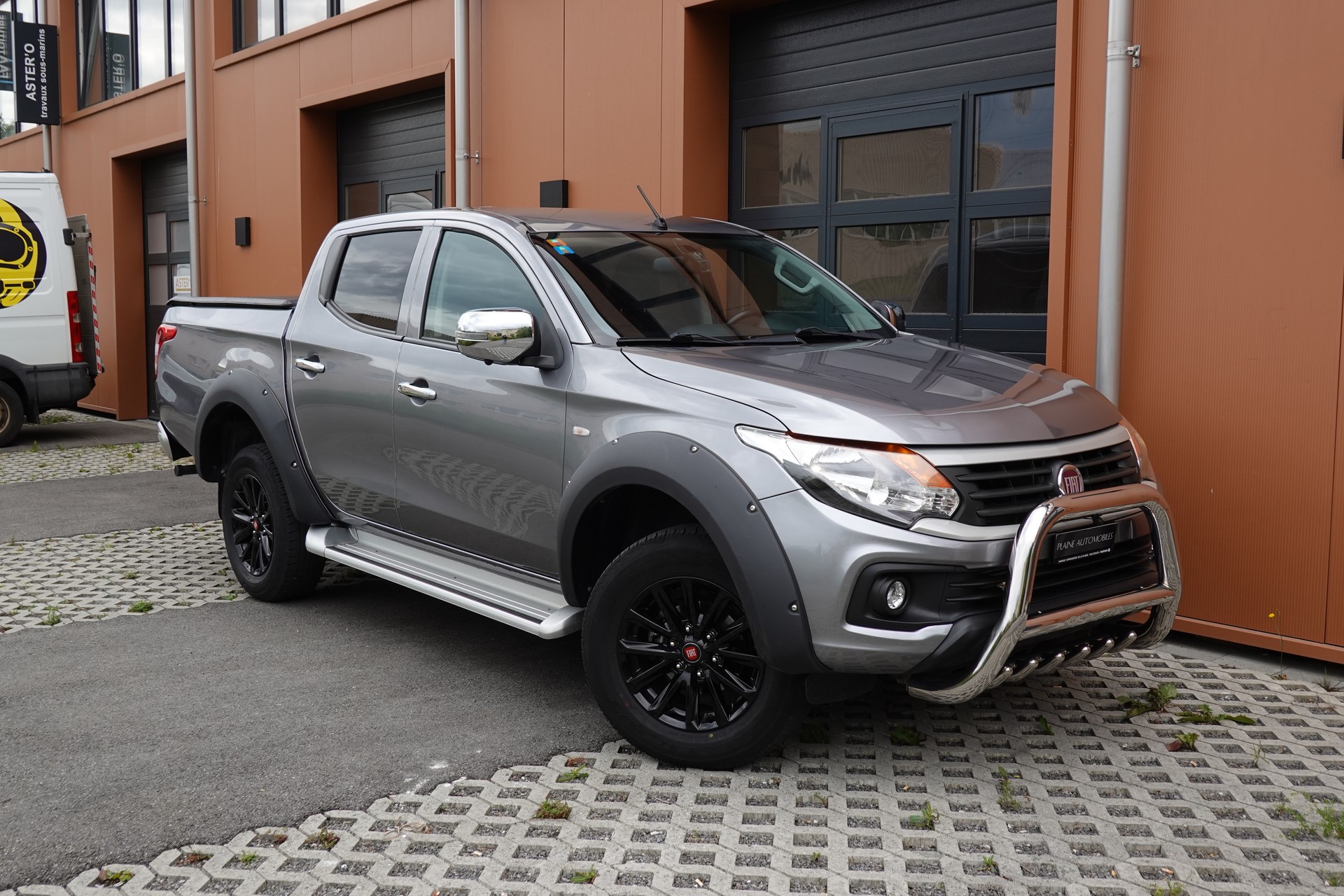 FIAT Fullback SX 2.4 MJ DC Primo 4WD "*Tempomat * GPS * Caméra de Recul * Camera 360 * Hauteur de caisse augmentée * 8 Roues *"-image-6
