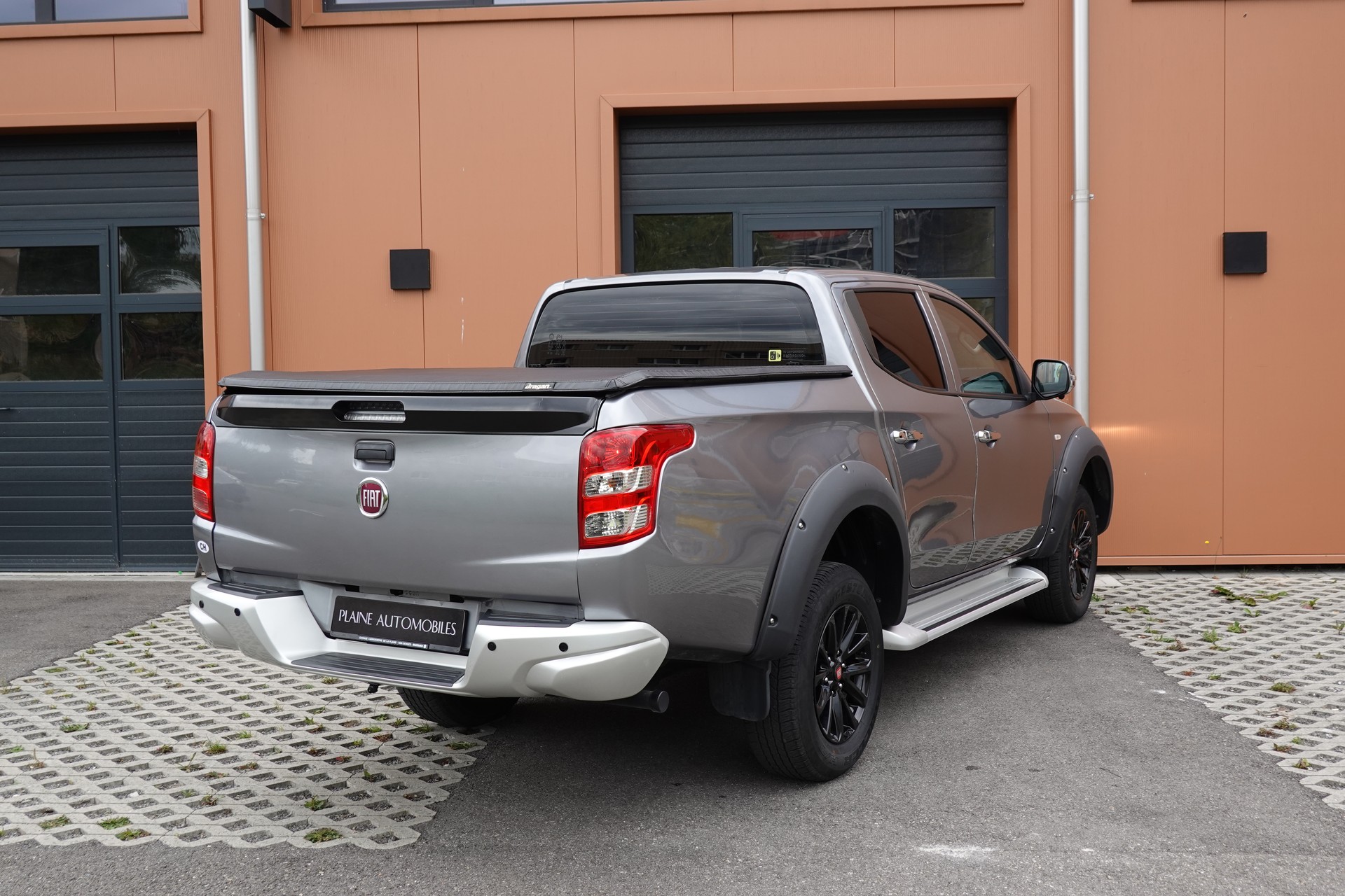 FIAT Fullback SX 2.4 MJ DC Primo 4WD "*Tempomat * GPS * Caméra de Recul * Camera 360 * Hauteur de caisse augmentée * 8 Roues *"-image-7