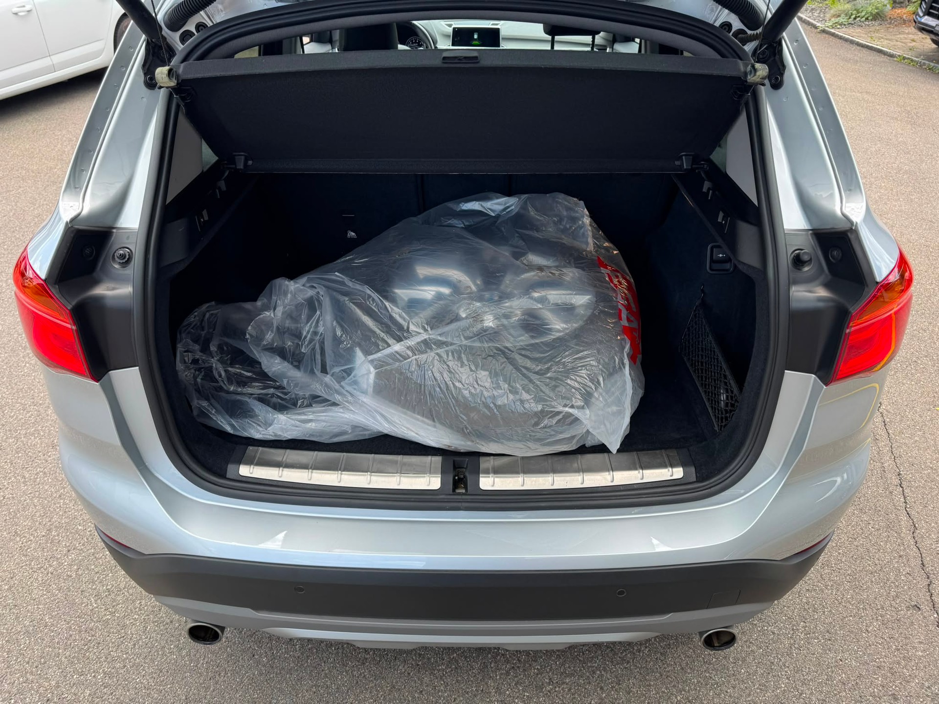 BMW X1 xDrive 20i xLine Steptronic-image-6