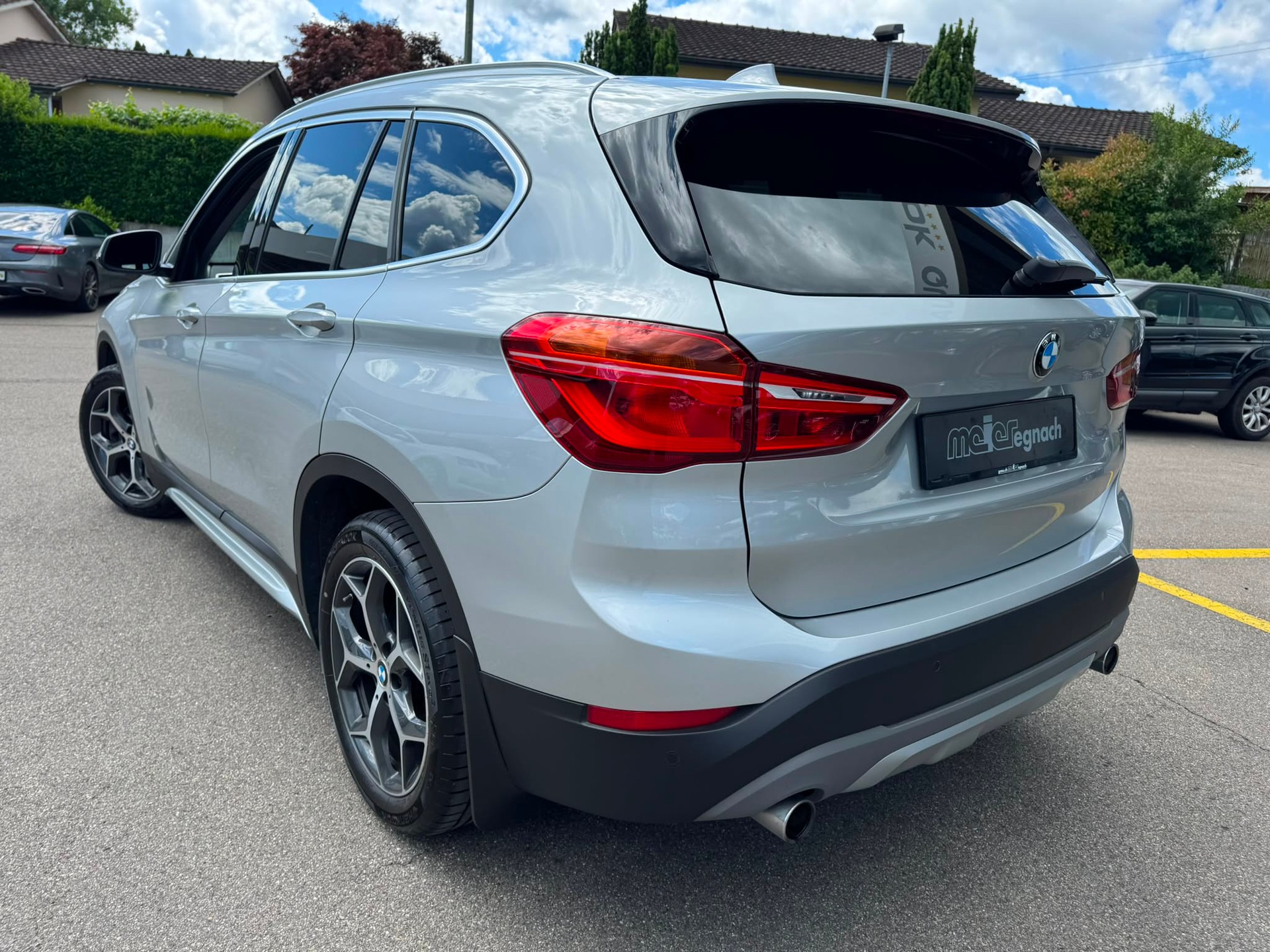 BMW X1 xDrive 20i xLine Steptronic-image-5