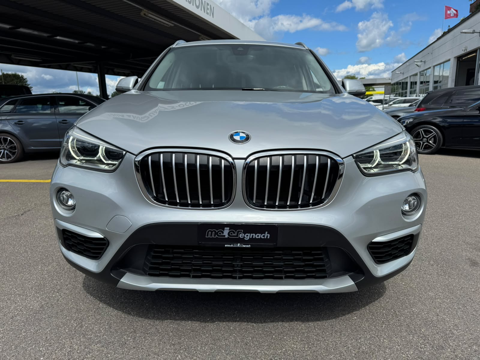BMW X1 xDrive 20i xLine Steptronic-image-1