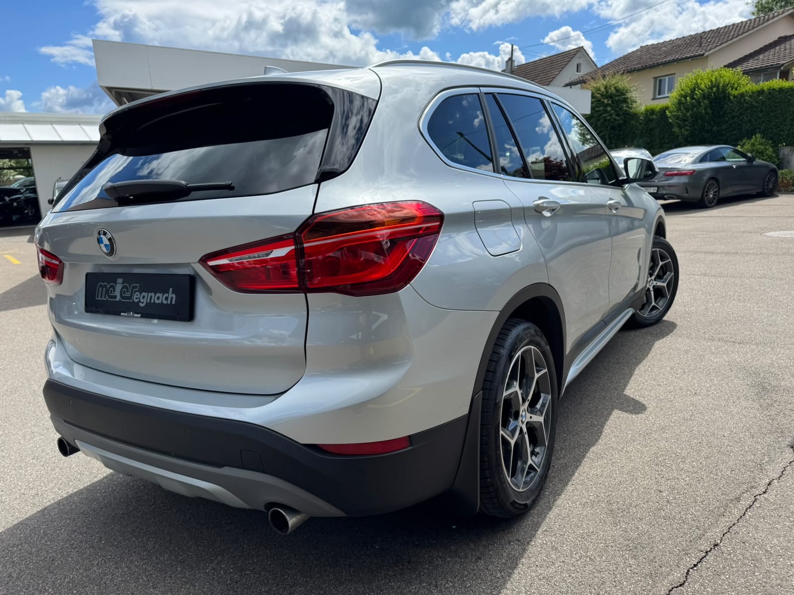 BMW X1 xDrive 20i xLine Steptronic-image-7