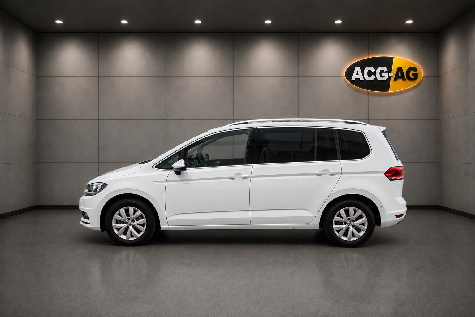 VW Touran 1.5 TSI EVO Comfortline DSG ** 7-Plätzer ** Gr-Navi ** RF-Kamera ** Abstandsregelsysteme ** Totwinkel-Assistent ** Ab MFK-image-3