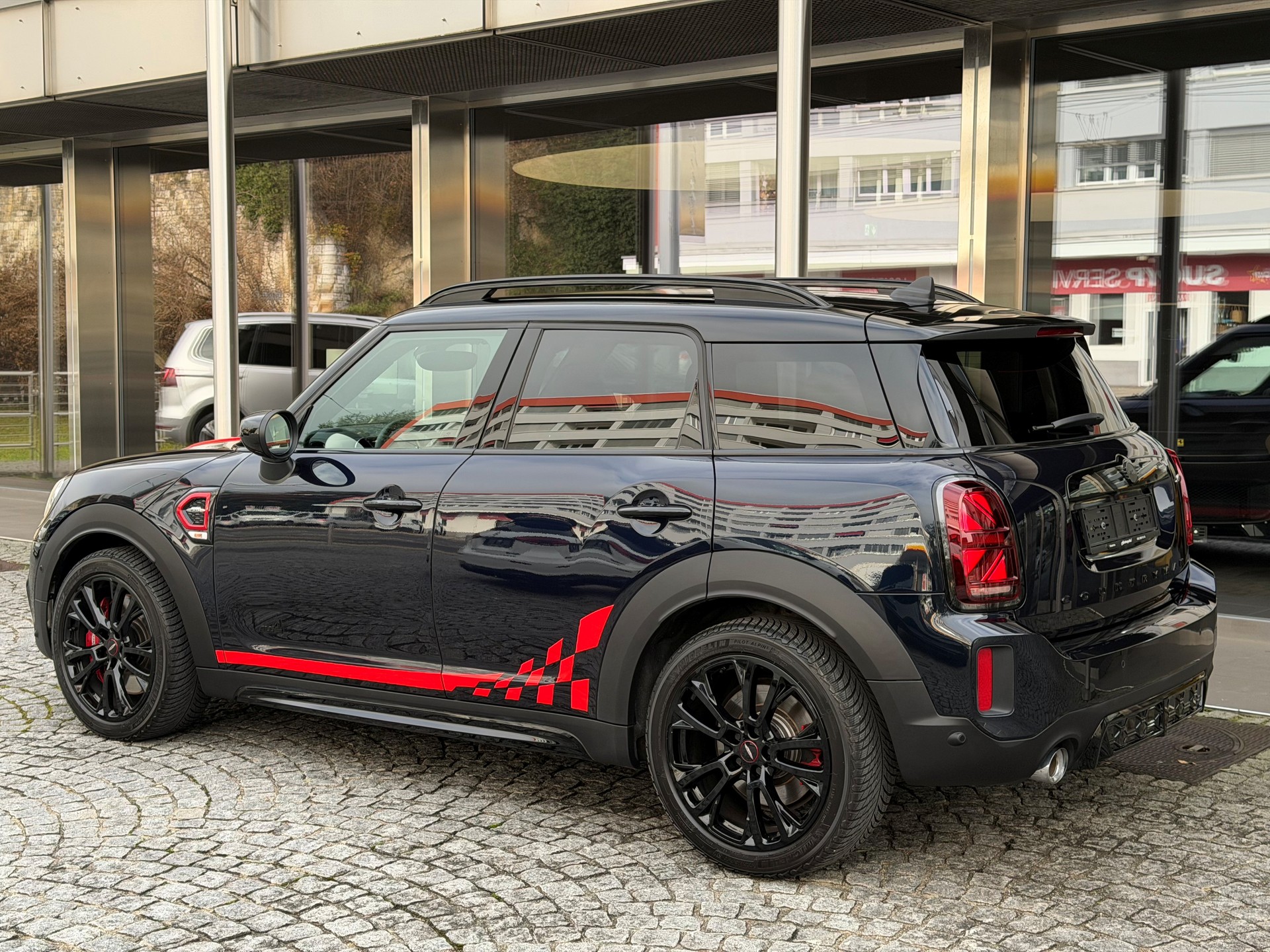 MINI Countryman JCW ALL4-image-3