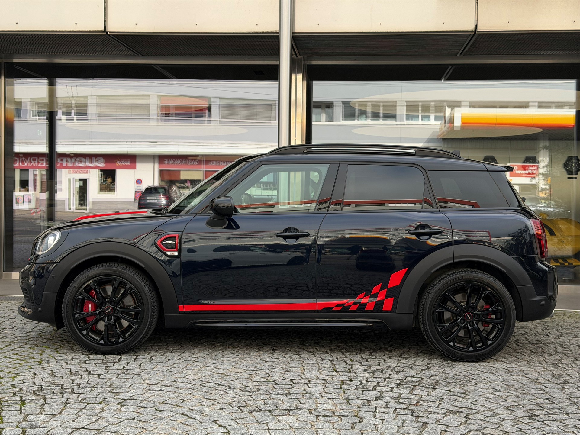 MINI Countryman JCW ALL4-image-2