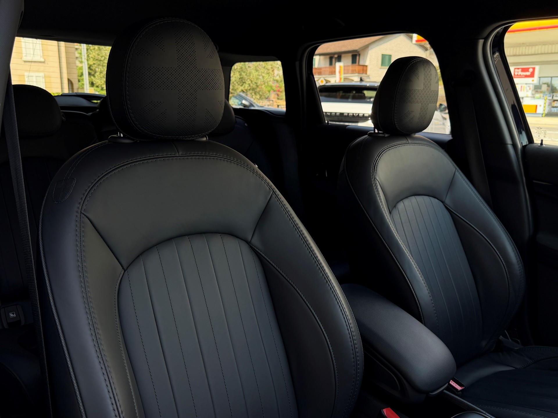 MINI Countryman JCW ALL4-image-9