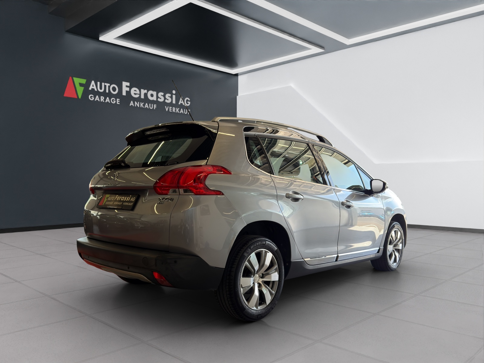 PEUGEOT 2008 1.6 e-HDi Allure EGS6-image-5