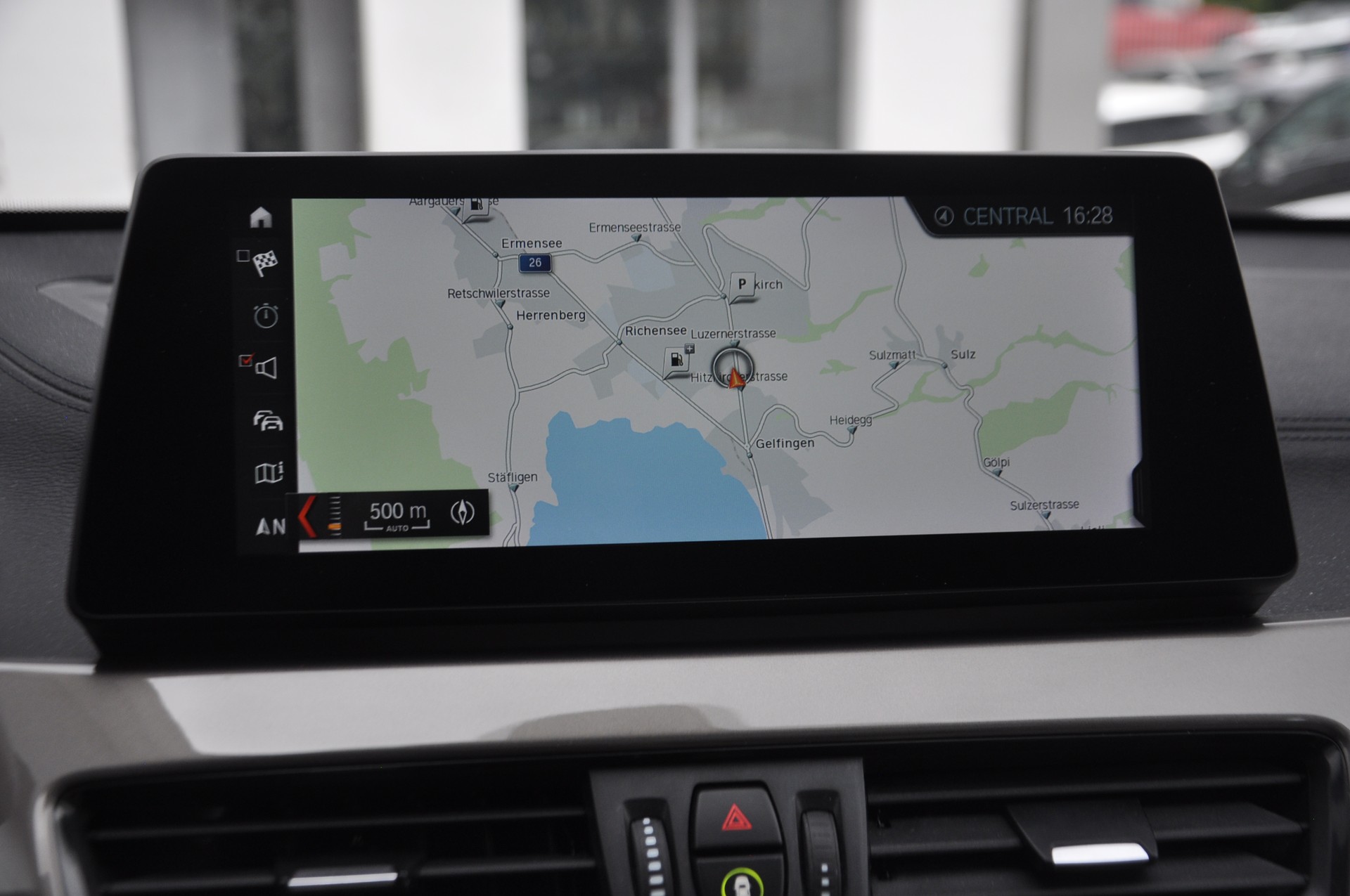 BMW X1 xDrive 20i xLine Steptronic-image-11