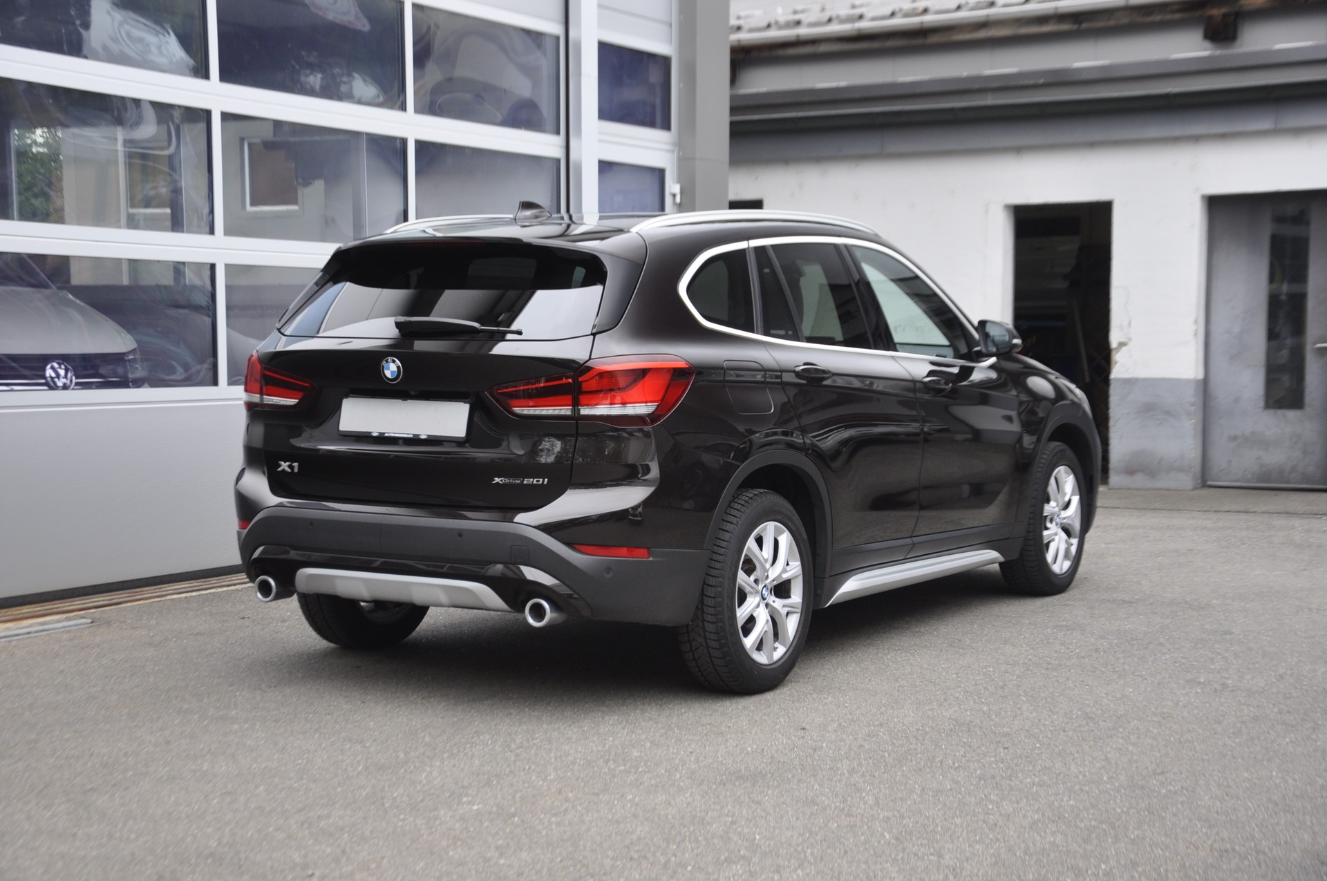 BMW X1 xDrive 20i xLine Steptronic-image-2