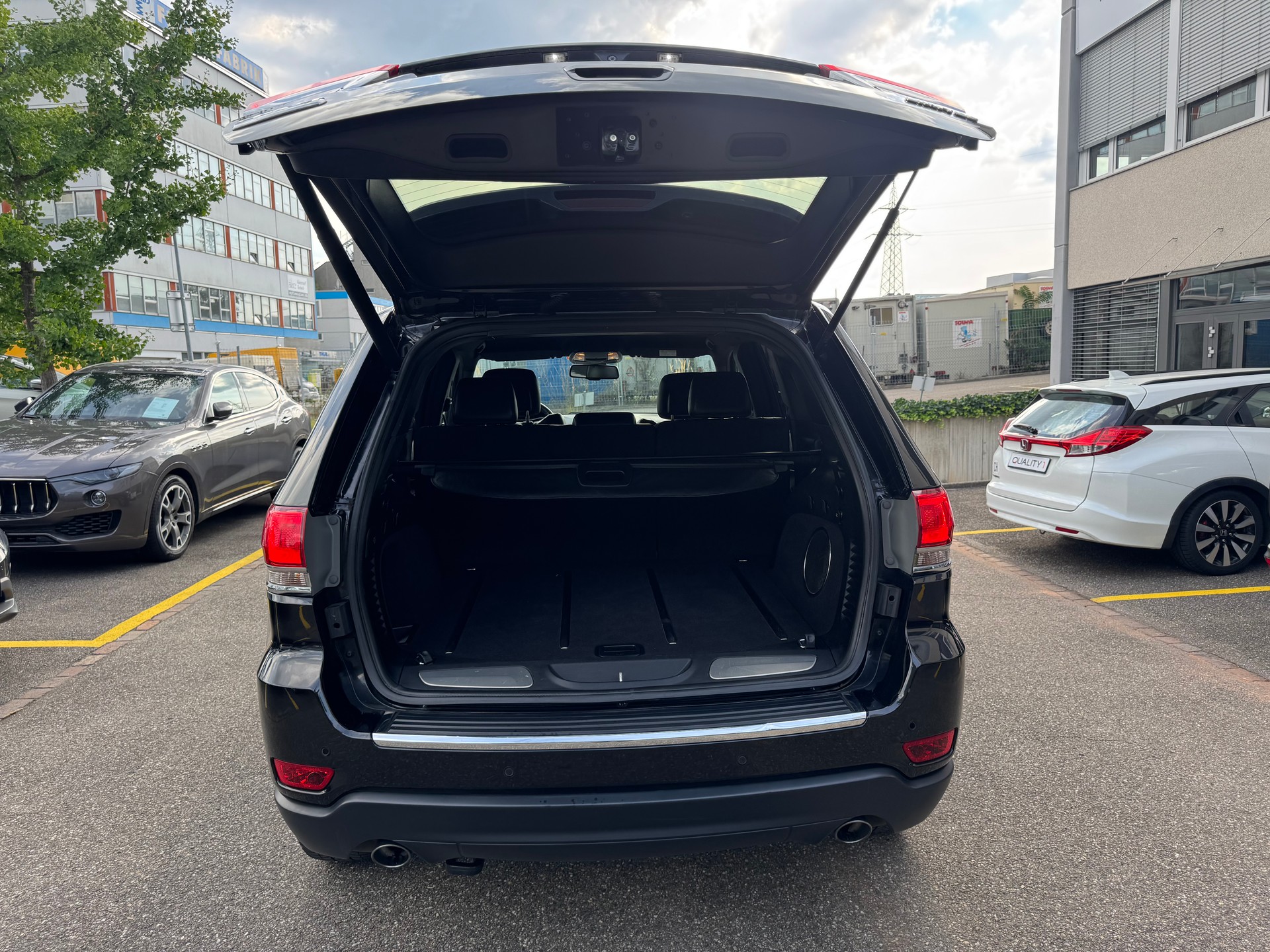 JEEP Grand Cherokee 3.0 CRD Limited Automatic-image-6
