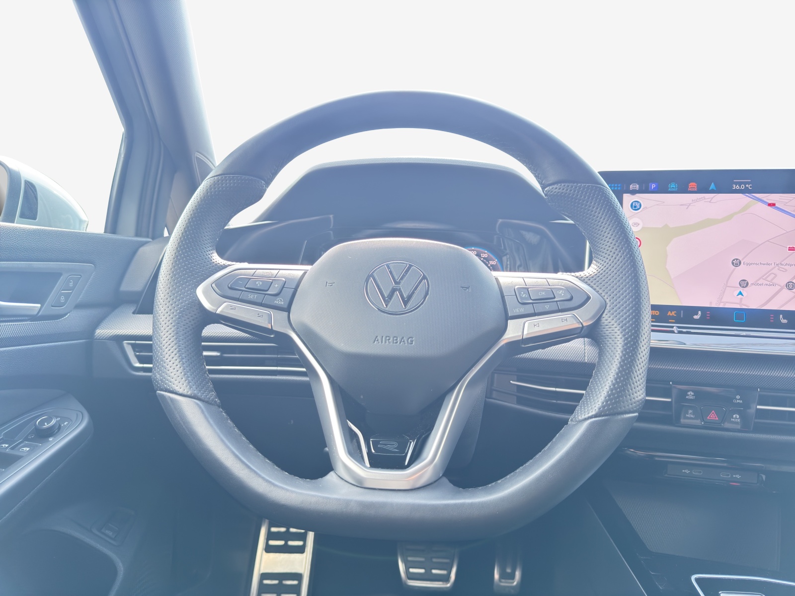 VW Golf Variant 2.0 TSI R-Line DSG 4 Motion-image-9