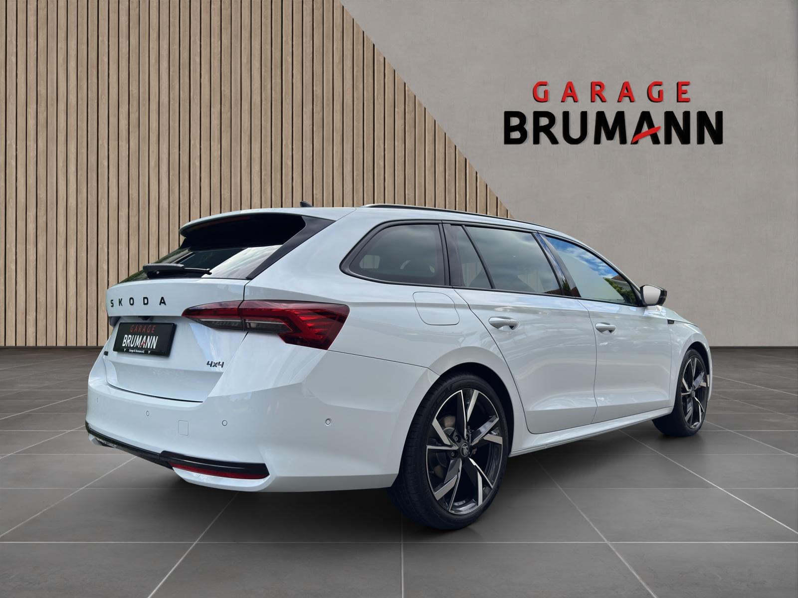 SKODA Octavia Sport Line 2.0 TSI 4x4-image-4