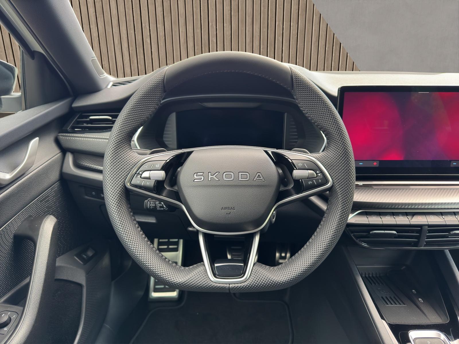 SKODA Octavia Sport Line 2.0 TSI 4x4-image-12