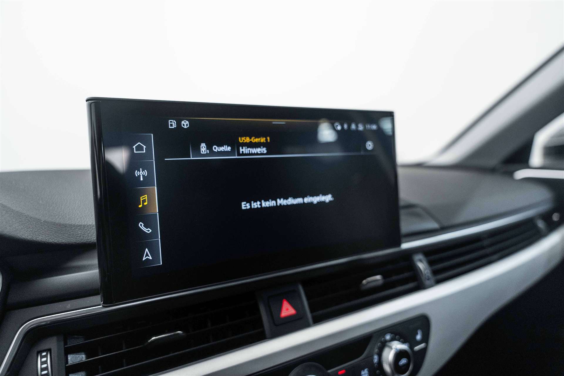 AUDI A4 Avant 35 TFSI S-tronic Automat-image-19