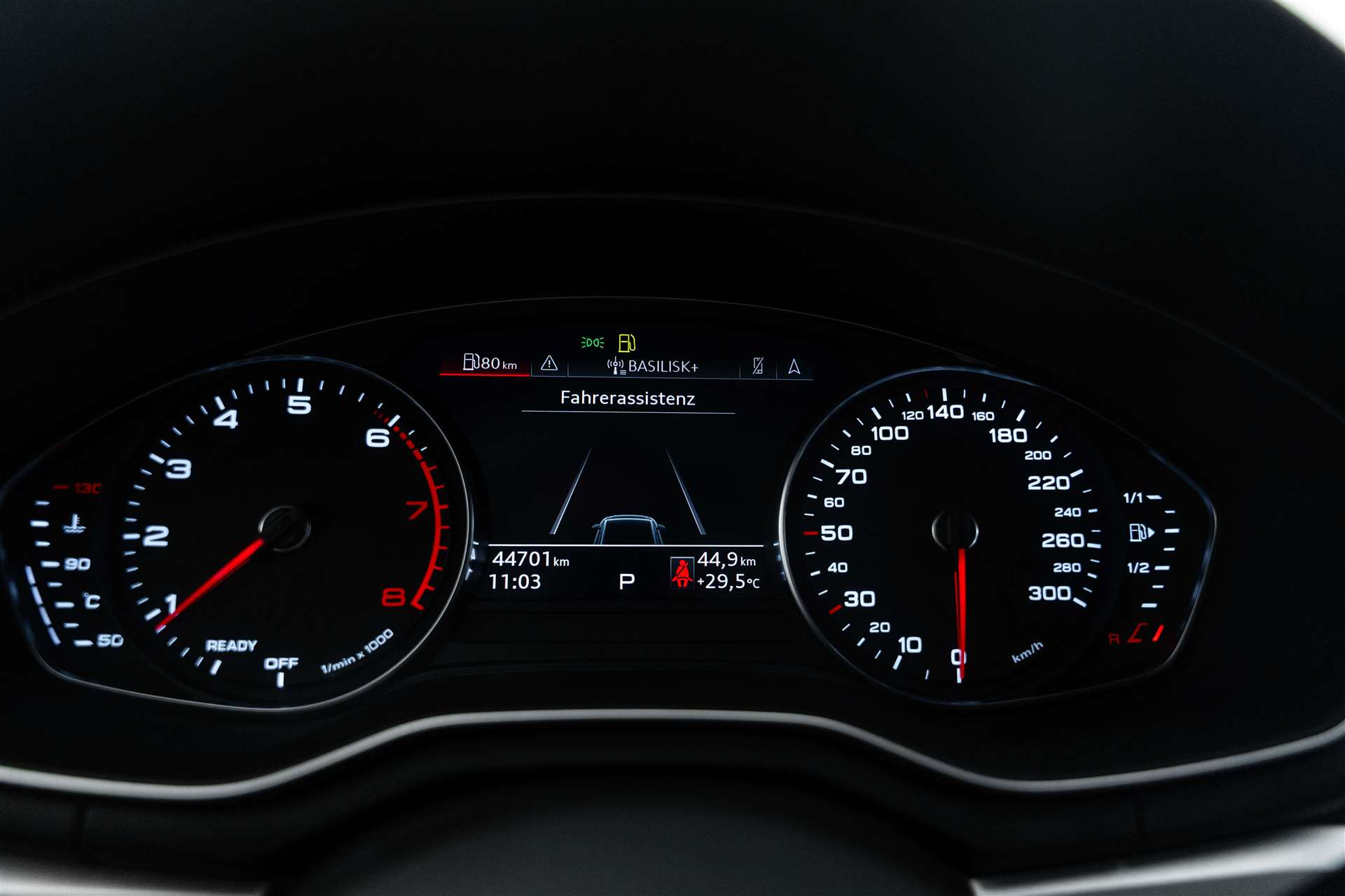 AUDI A4 Avant 35 TFSI S-tronic Automat-image-21