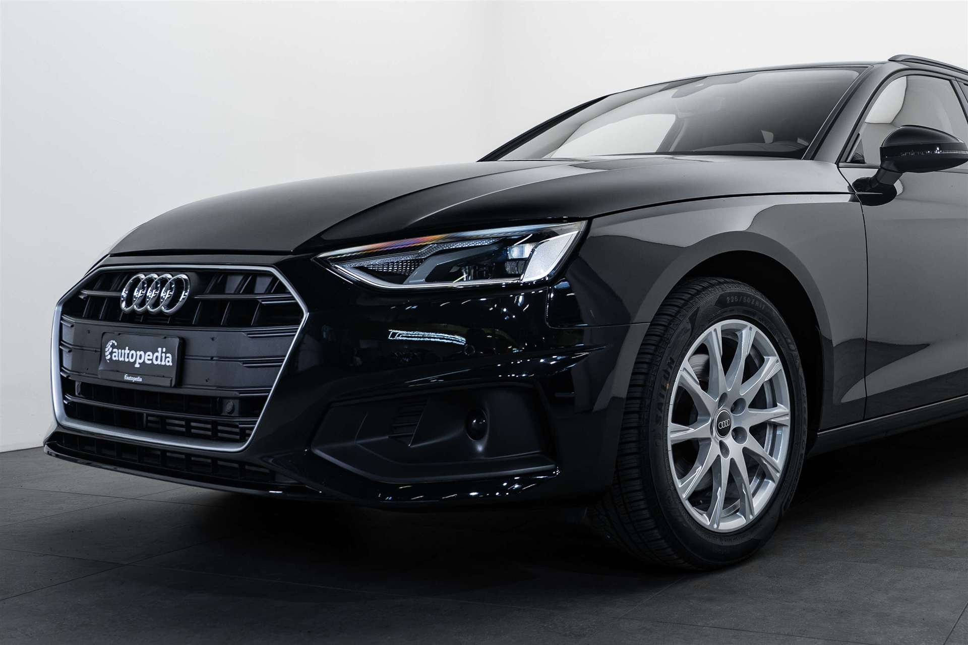 AUDI A4 Avant 35 TFSI S-tronic Automat-image-1