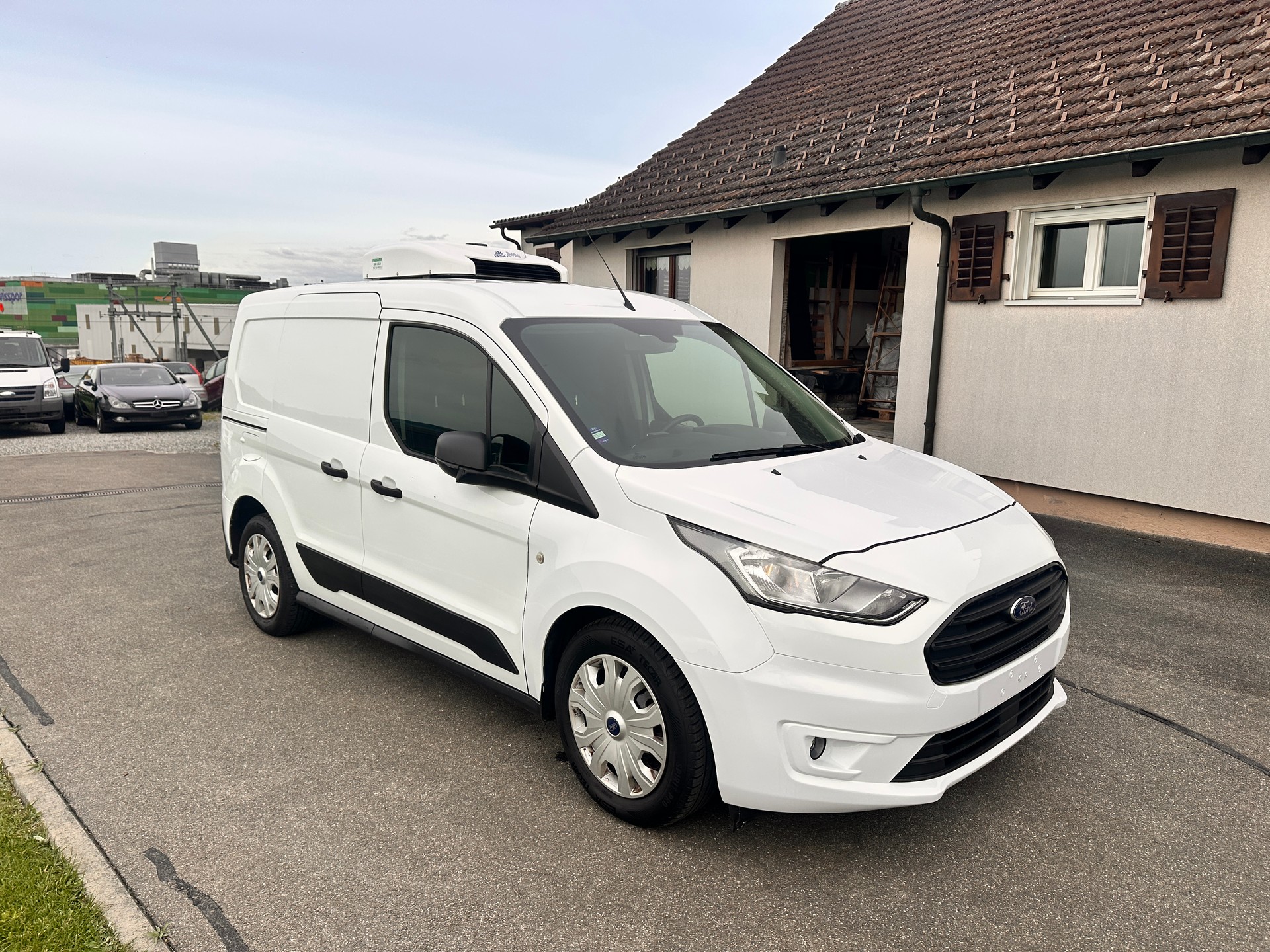 FORD Transit Connect Van T220 1.5 Eco Blue Trend-image-0