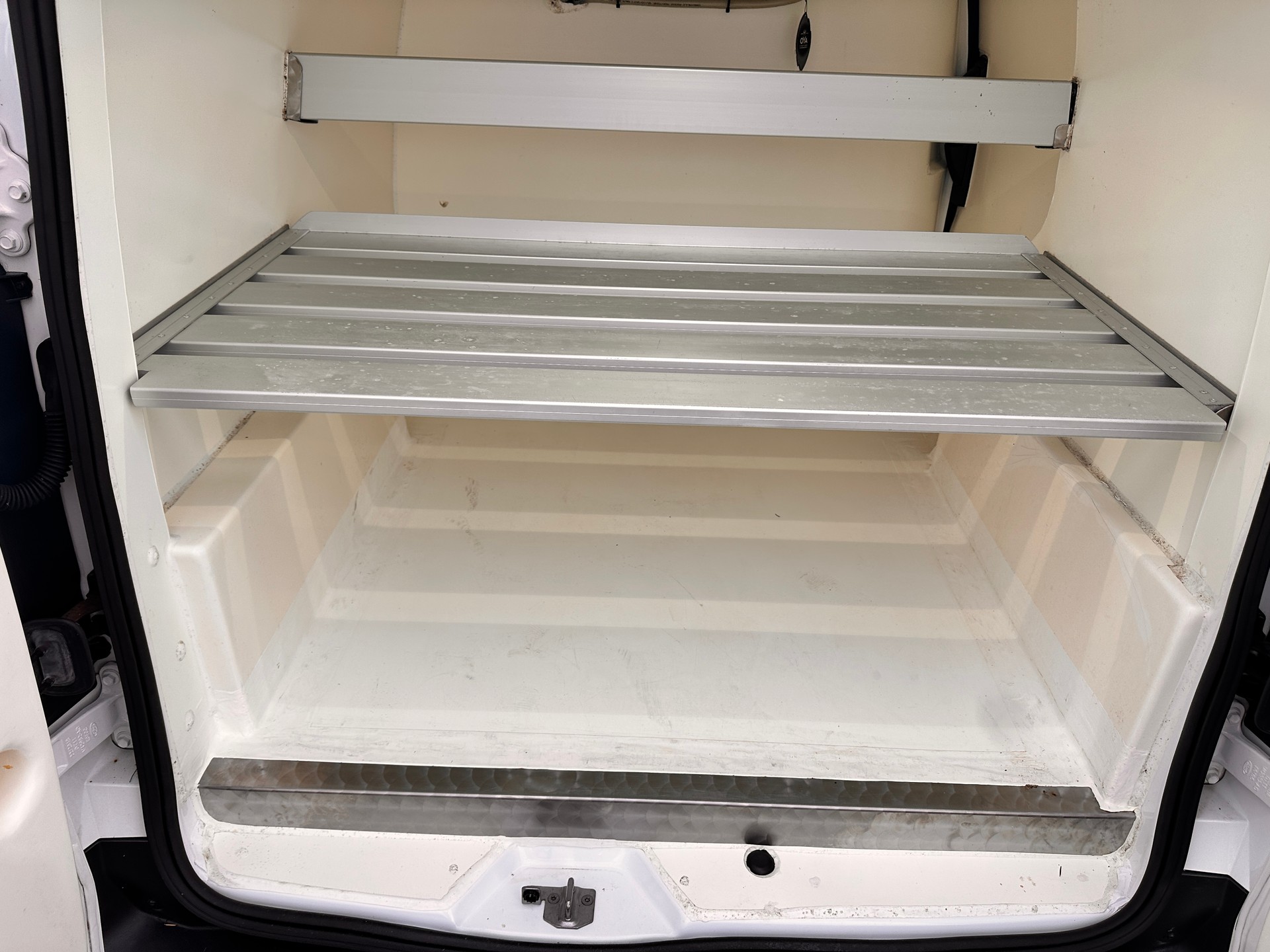 FORD Transit Connect Van T220 1.5 Eco Blue Trend-image-4