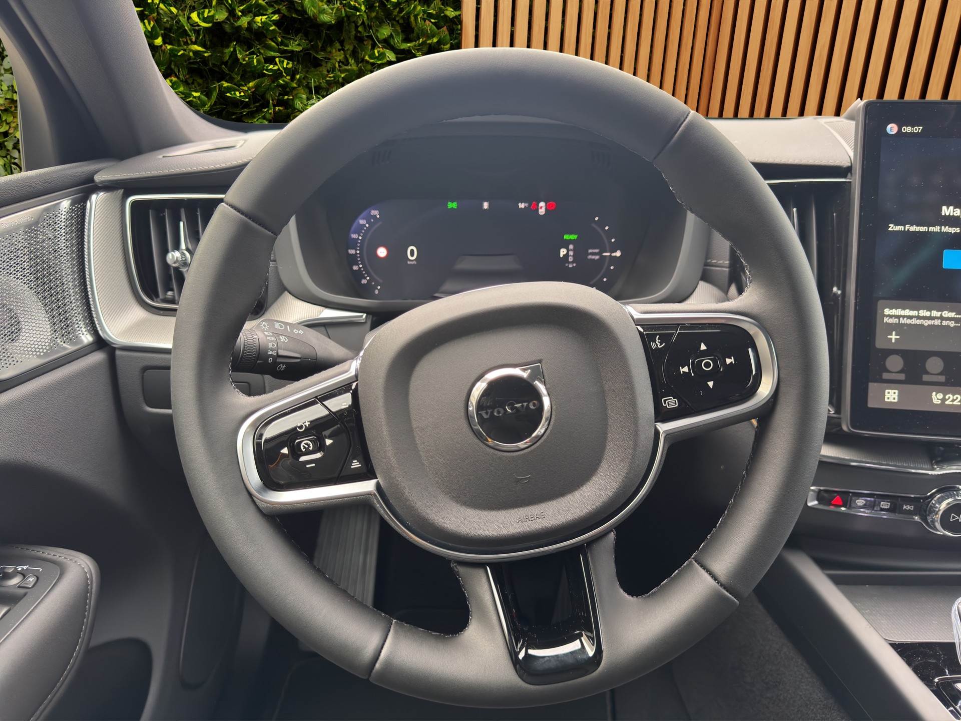 VOLVO XC60 2.0 T8 TE Polestar eAWD-image-10