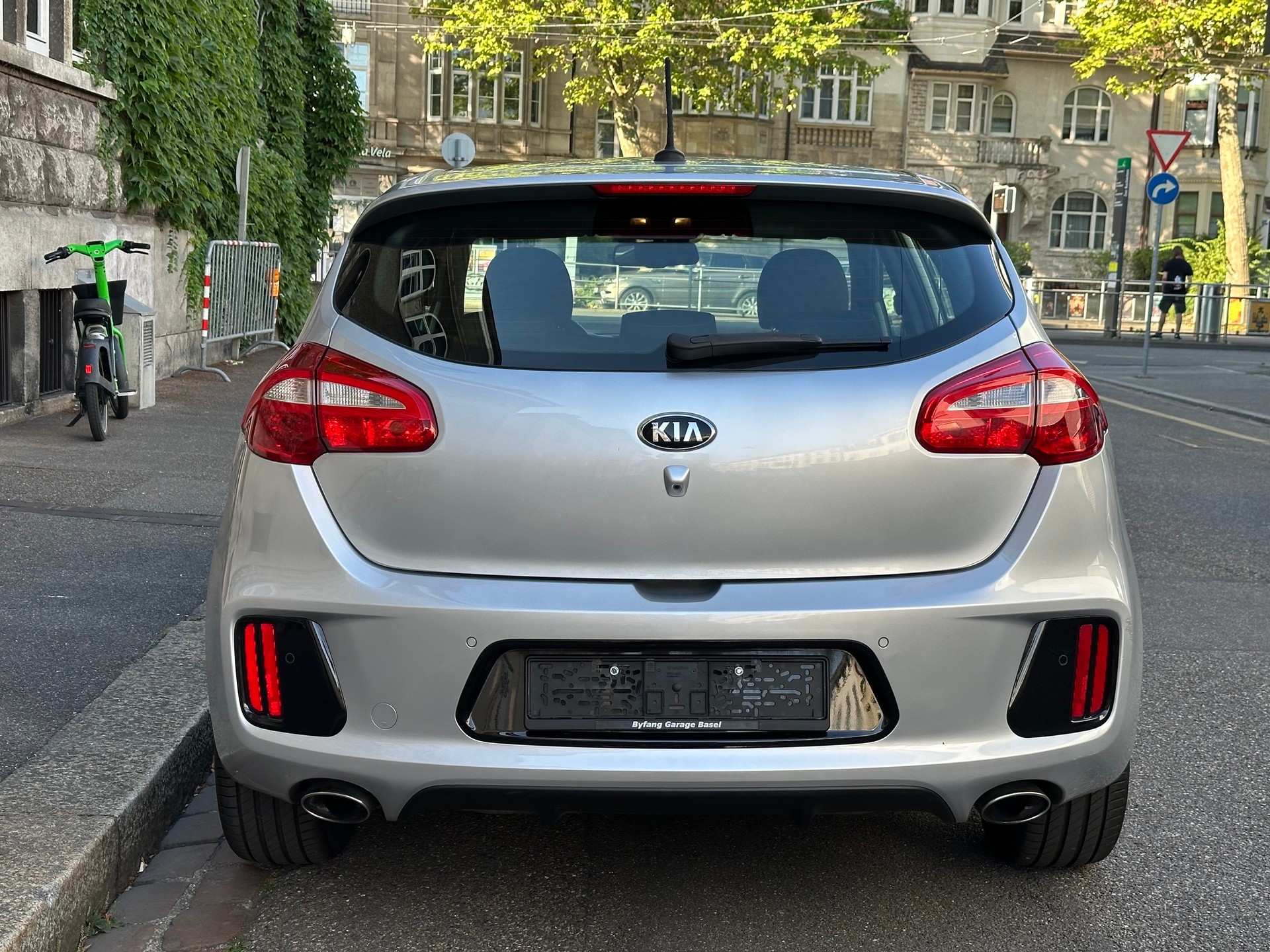 KIA Cee'd 1.6 CRDi GT-Line DCT-image-4